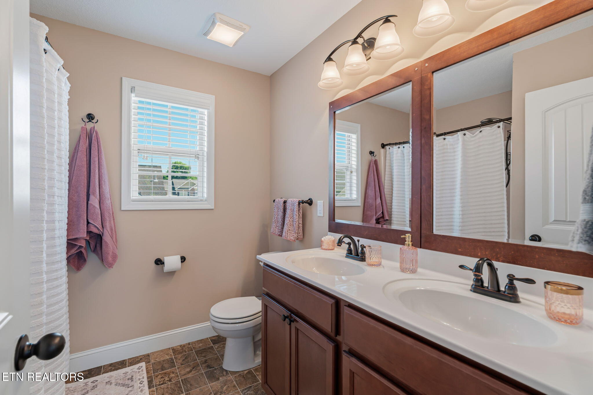2530 Sparkling Star Lane Knoxville TN 37931