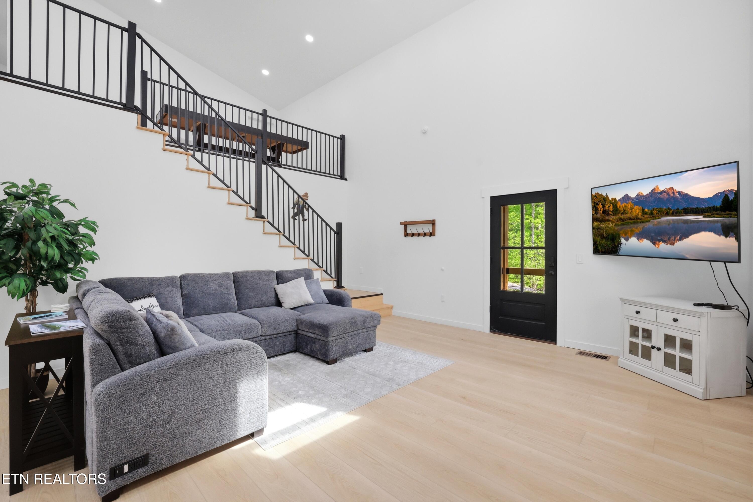 103 Martin Court Dandridge TN 37725