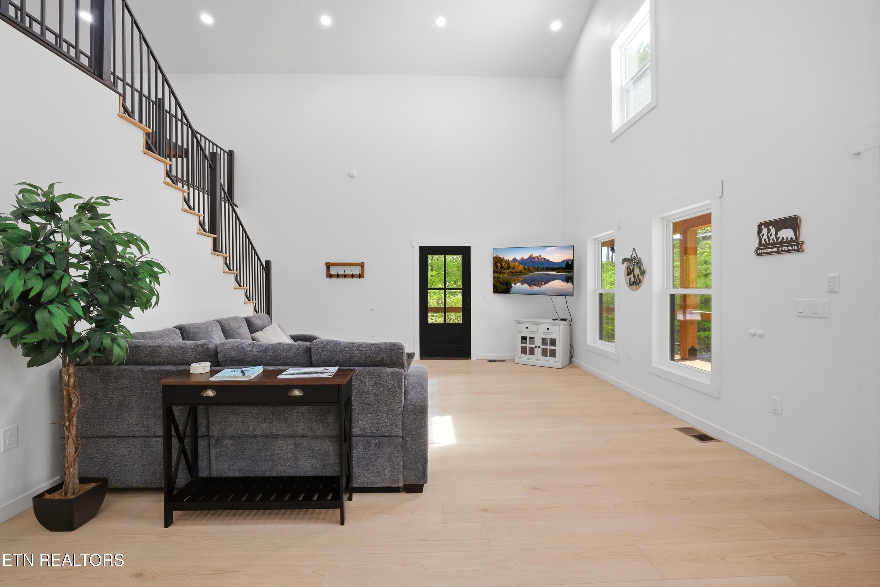 103 Martin Court Dandridge TN 37725