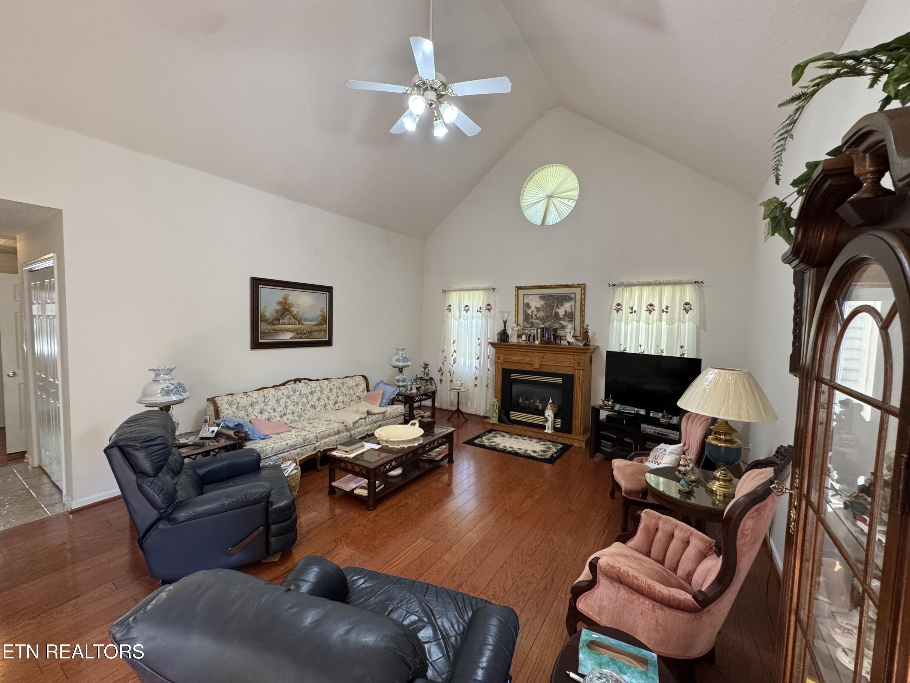 2810 Knob Creek Lane Knoxville TN 37912