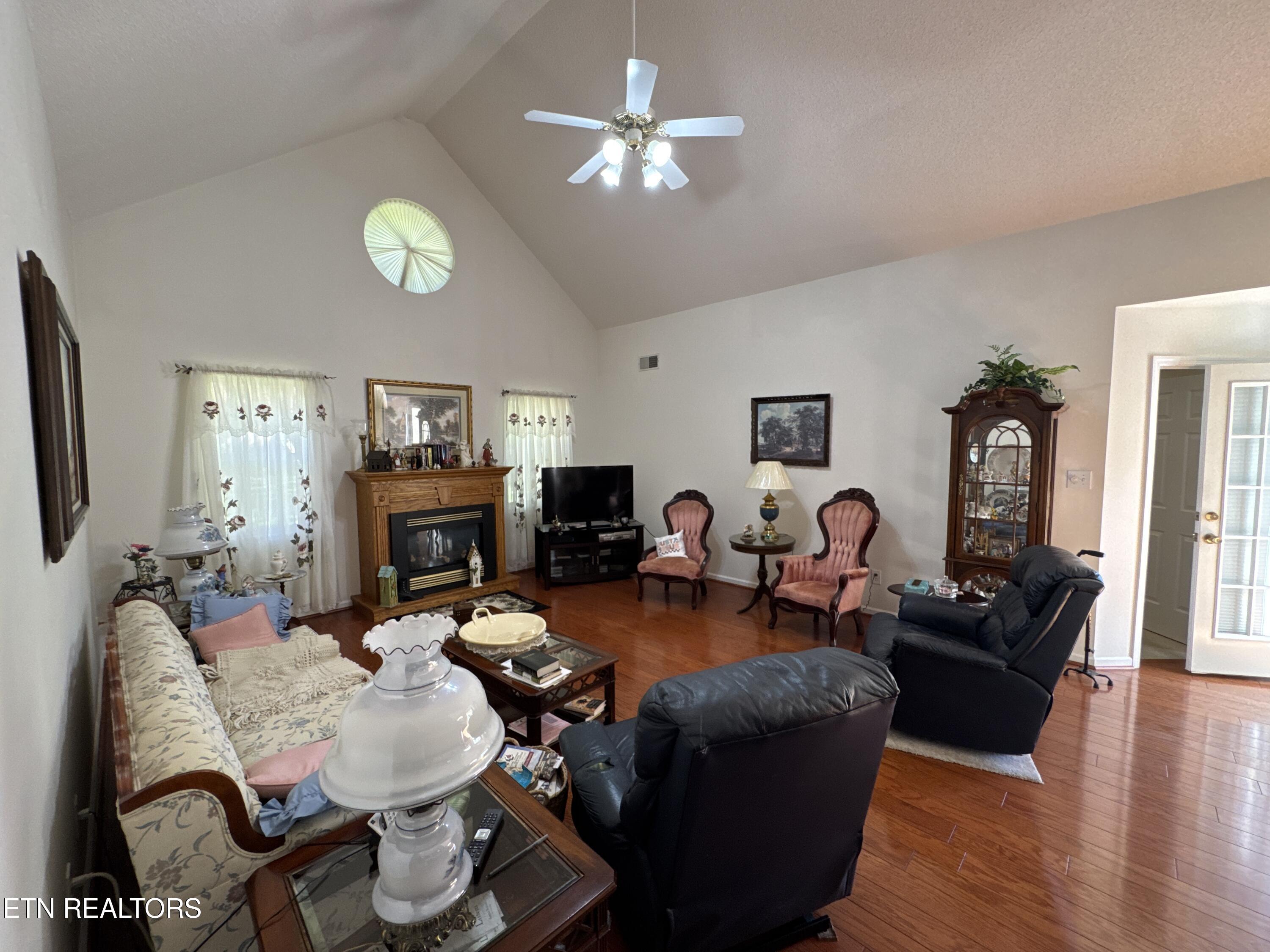 2810 Knob Creek Lane Knoxville TN 37912