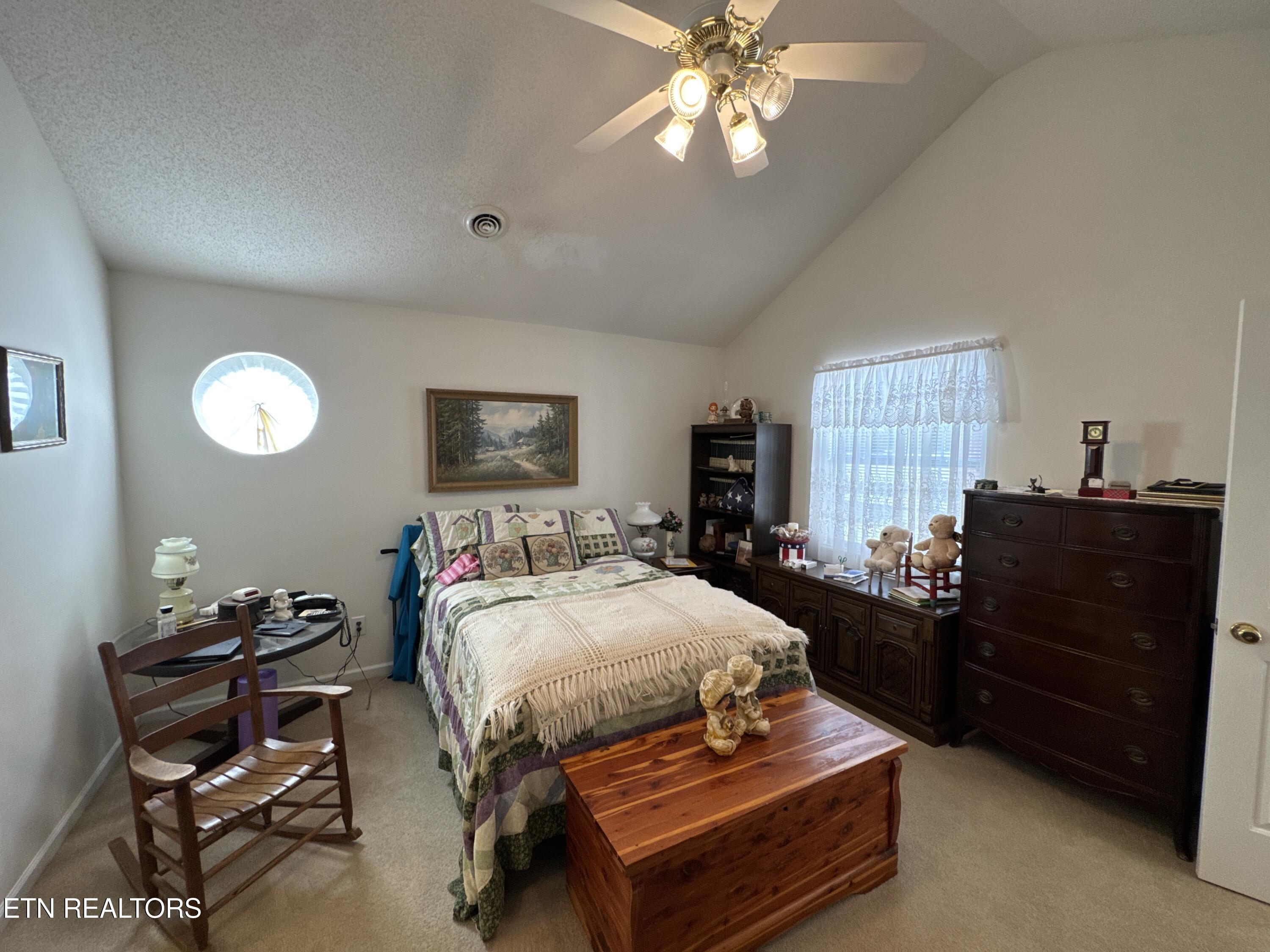 2810 Knob Creek Lane Knoxville TN 37912
