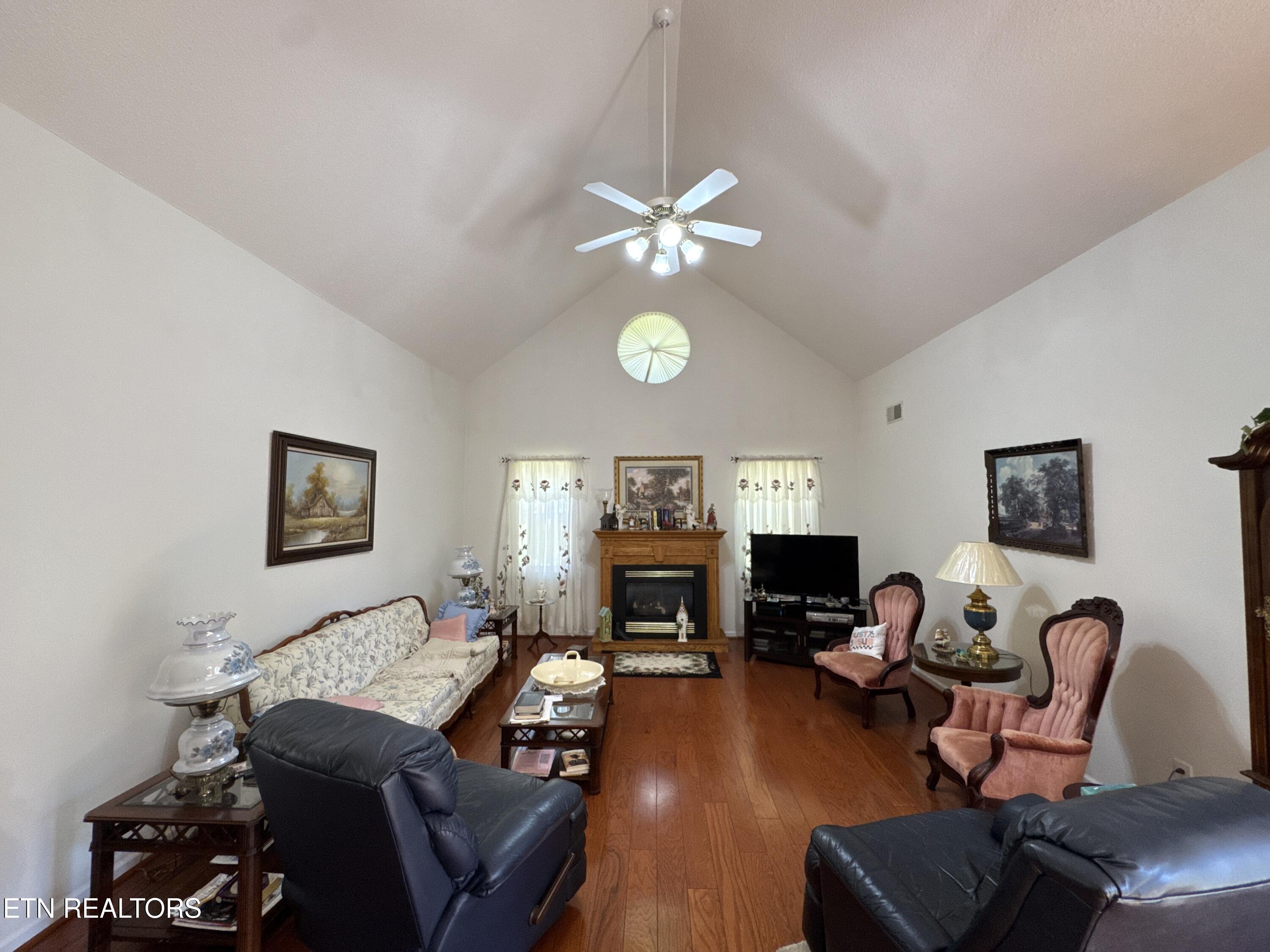 2810 Knob Creek Lane Knoxville TN 37912