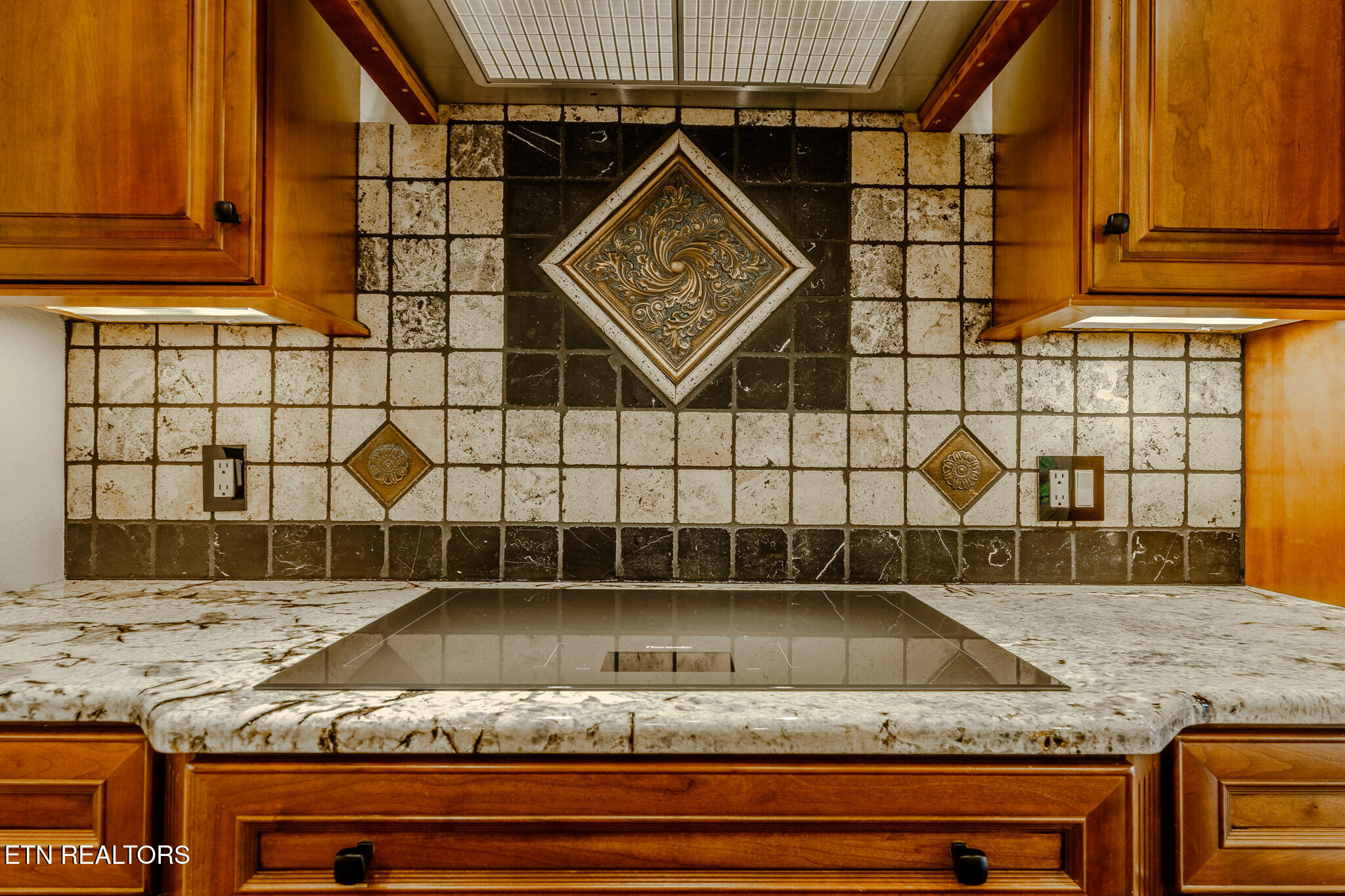 402 Catoosa Lane Loudon TN 37774