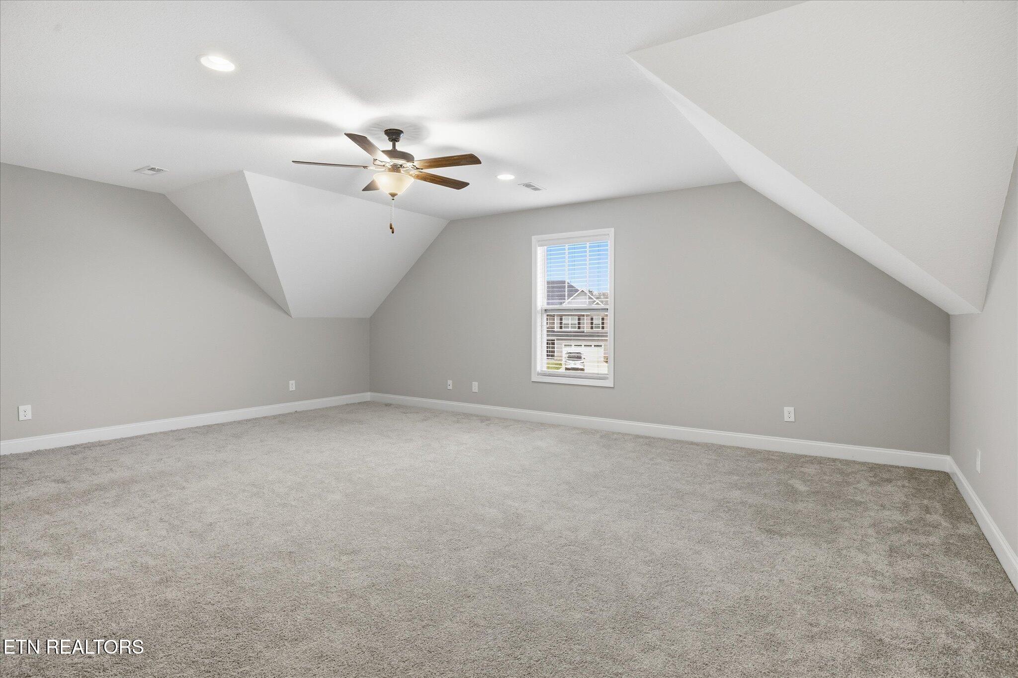 8415 Creek Valley Lane Knoxville TN 37931