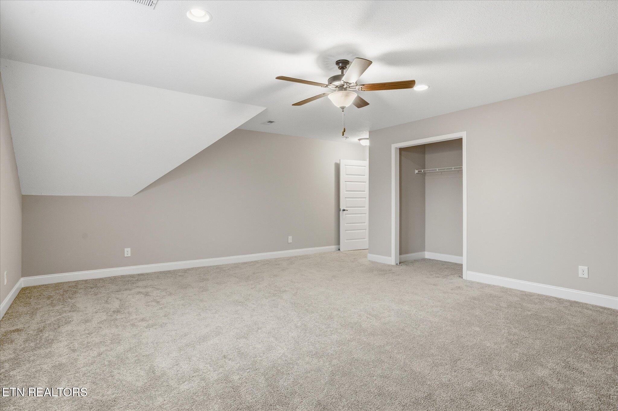 8415 Creek Valley Lane Knoxville TN 37931