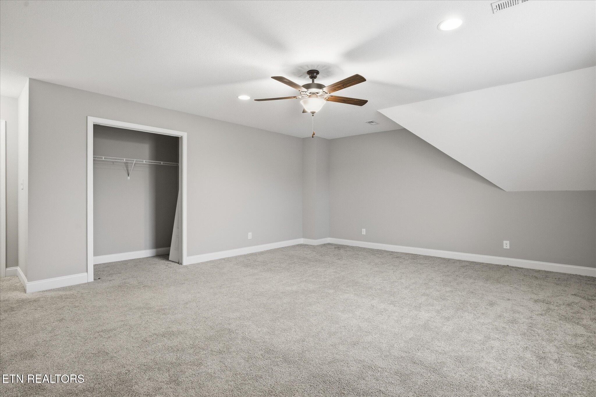8415 Creek Valley Lane Knoxville TN 37931