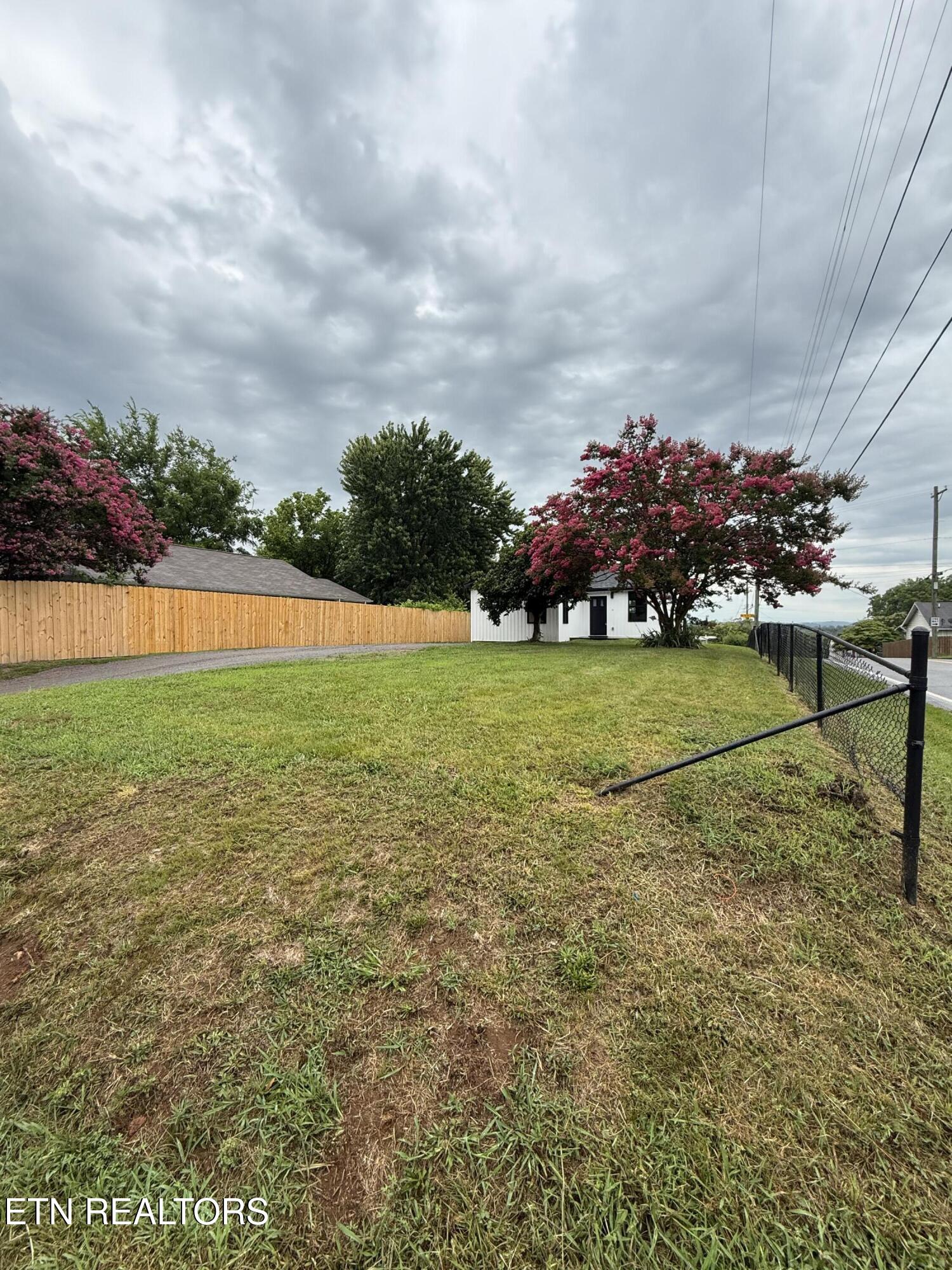 2400 Mccroskey Avenue Knoxville TN 37917