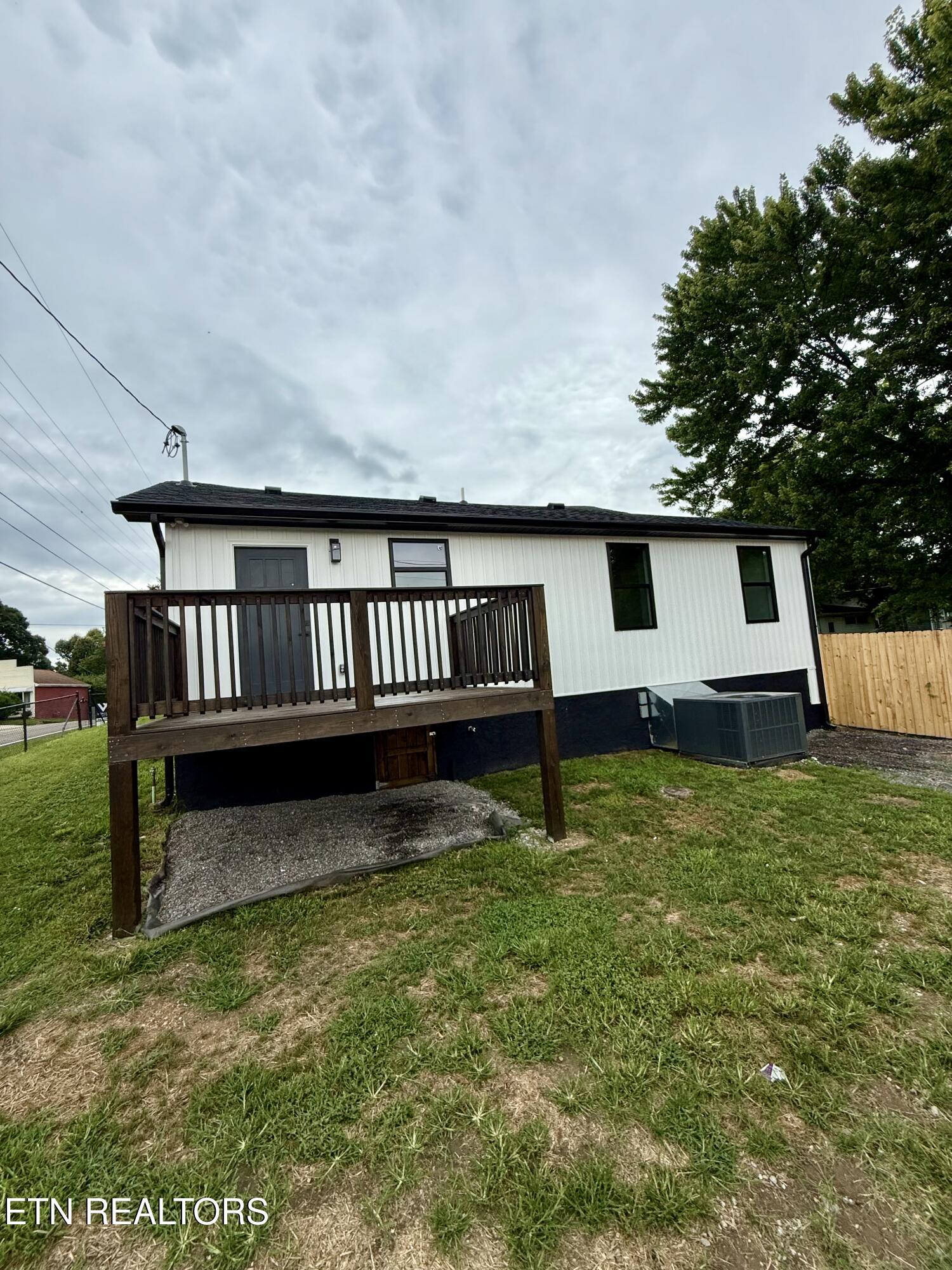 2400 Mccroskey Avenue Knoxville TN 37917