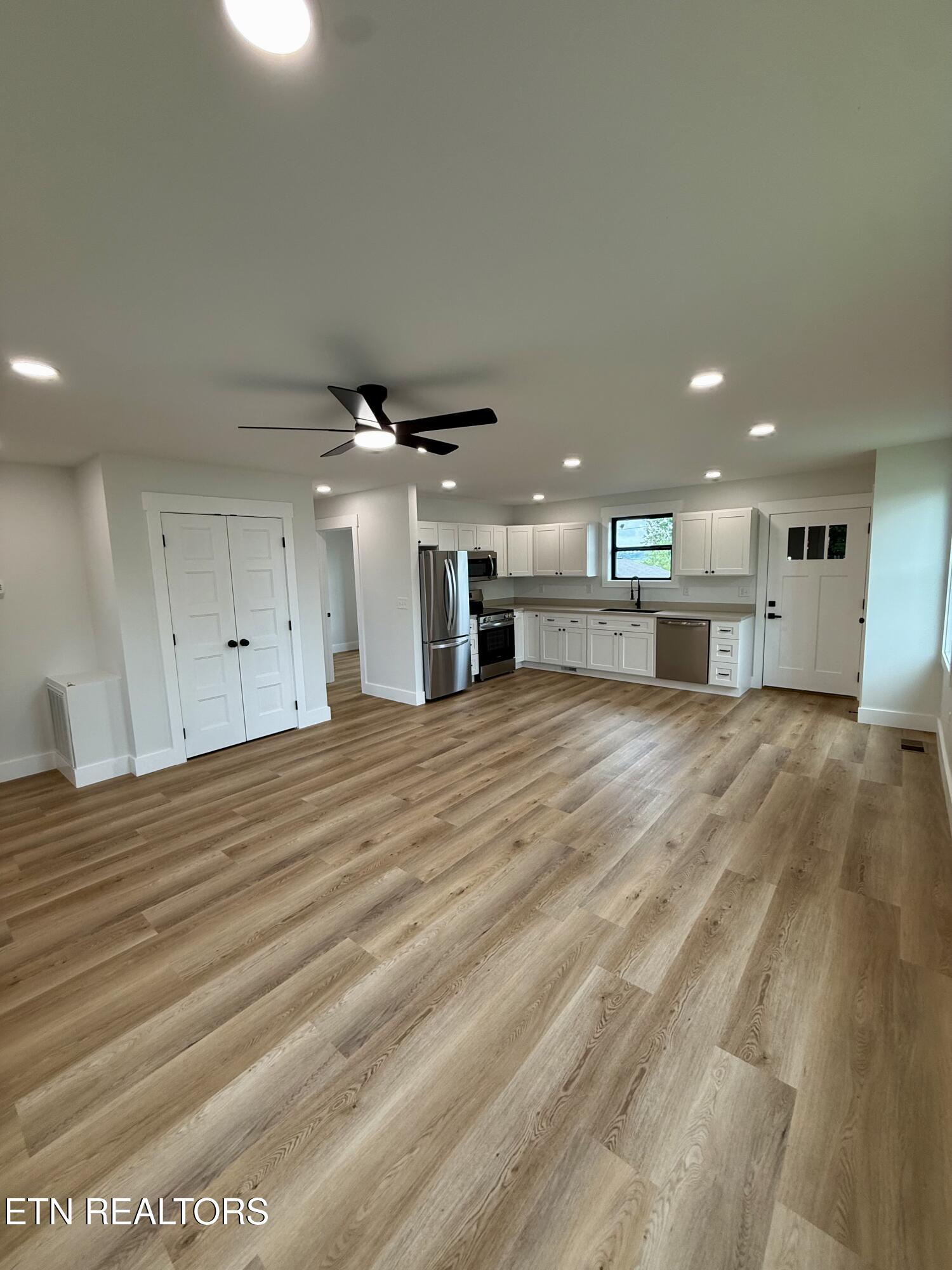 2400 Mccroskey Avenue Knoxville TN 37917