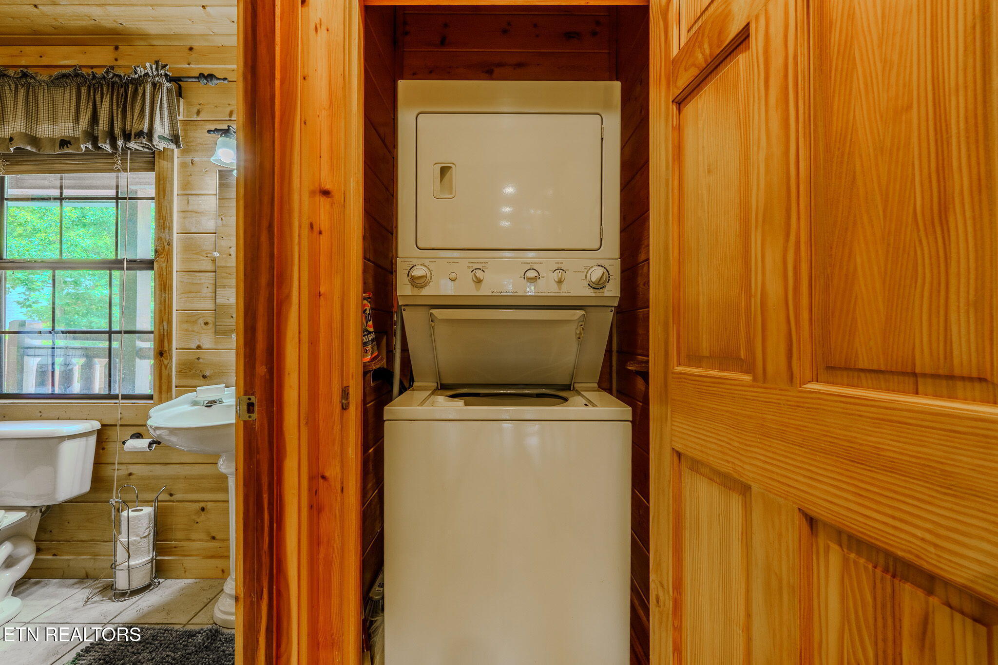 3517 Sand Ridge Way Pigeon Forge TN 37863