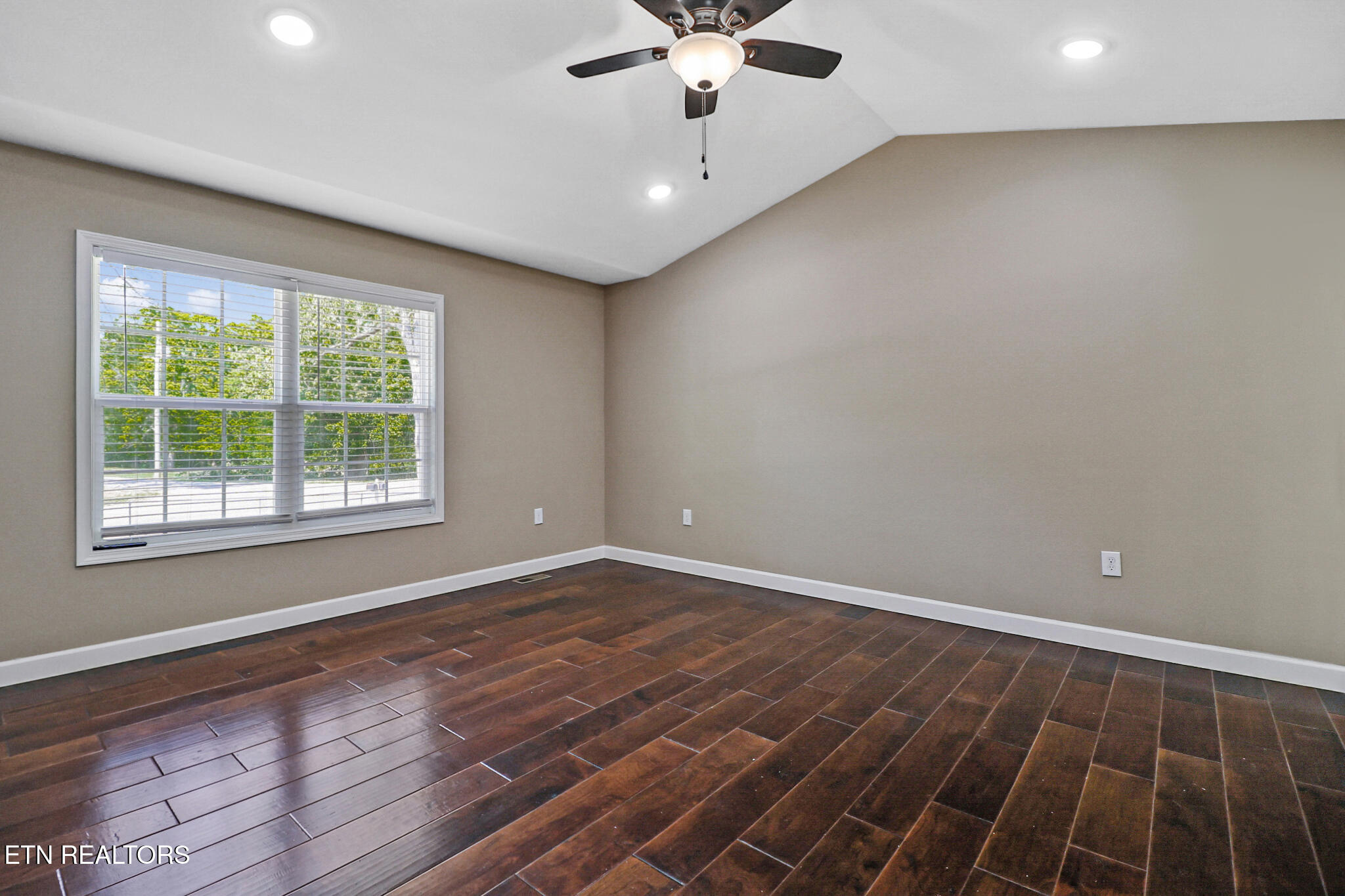874 Deer Lodge Highway Clarkrange TN 38553