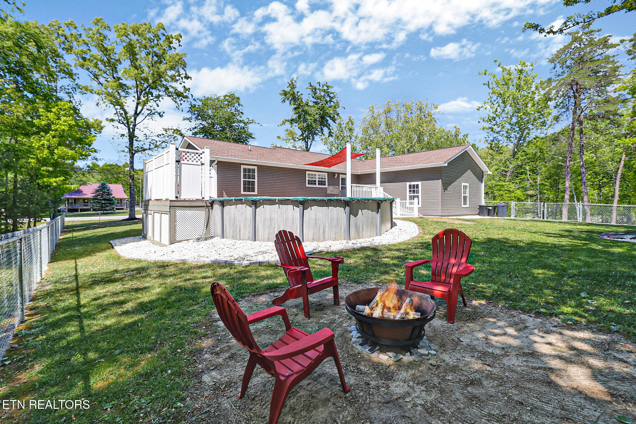 874 Deer Lodge Highway Clarkrange TN 38553