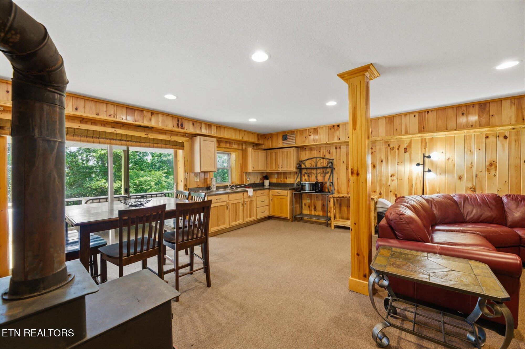 477 Perimeter Road Benton TN 37307