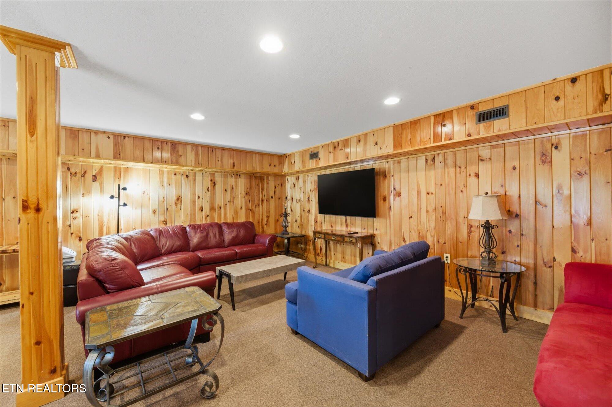 477 Perimeter Road Benton TN 37307