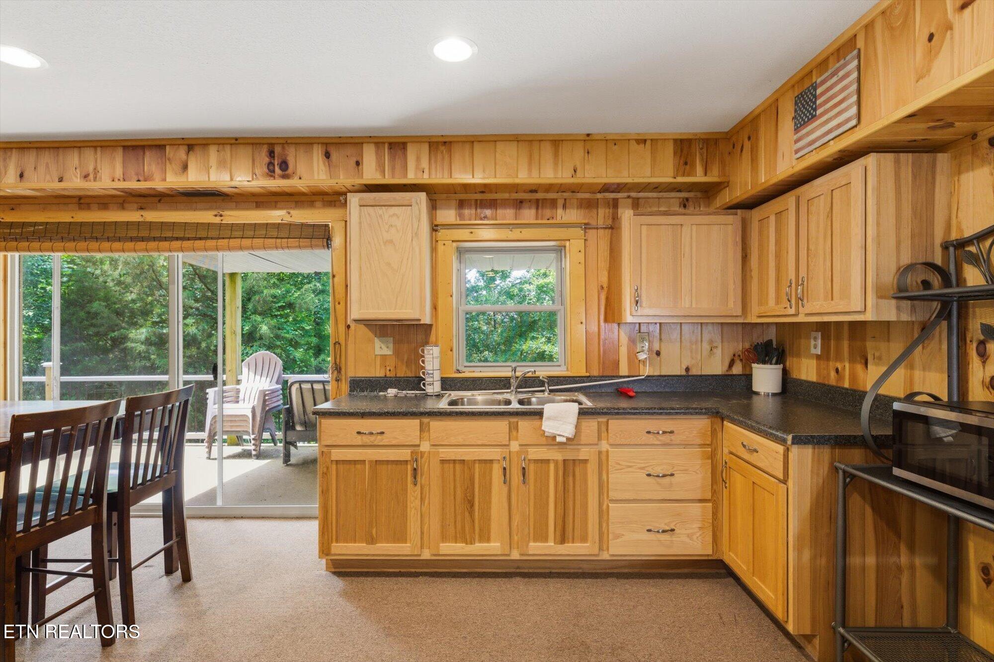 477 Perimeter Road Benton TN 37307