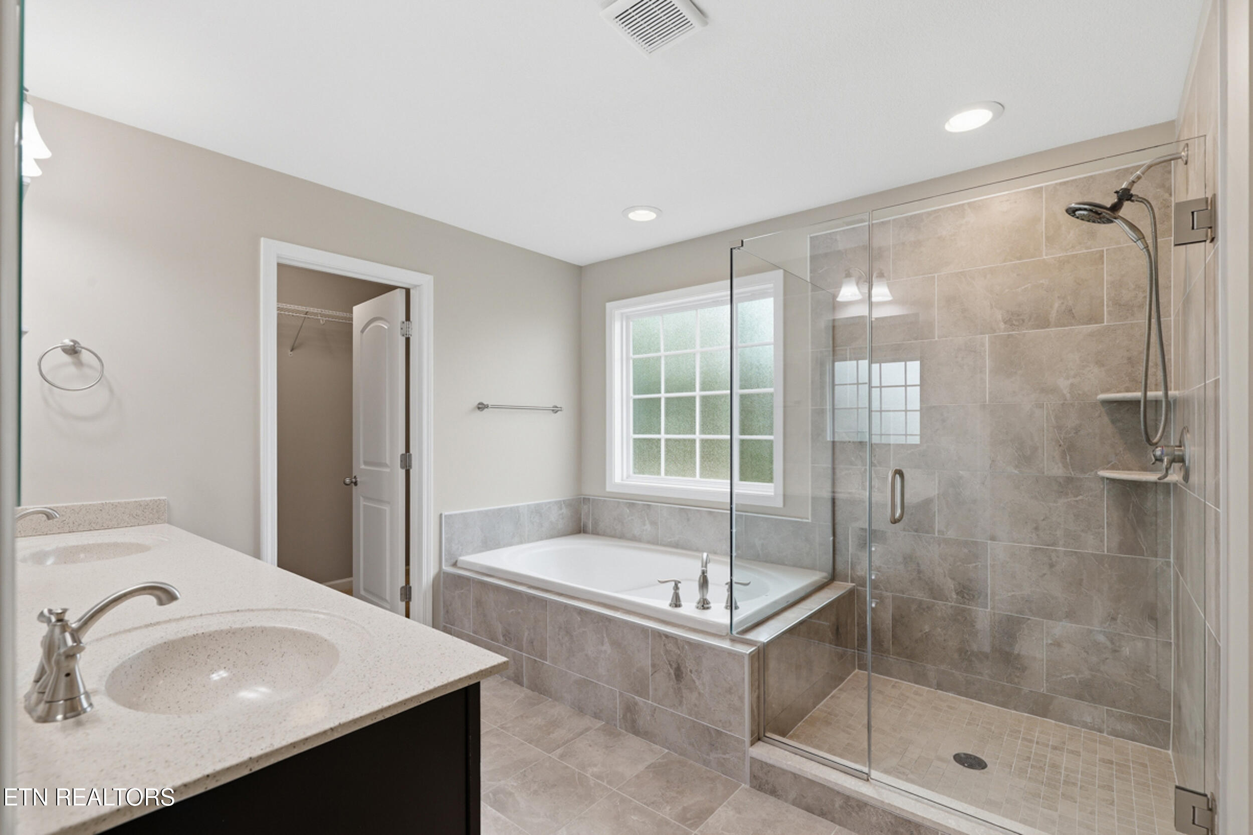 913 Brookwood Lane Maryville TN 37801