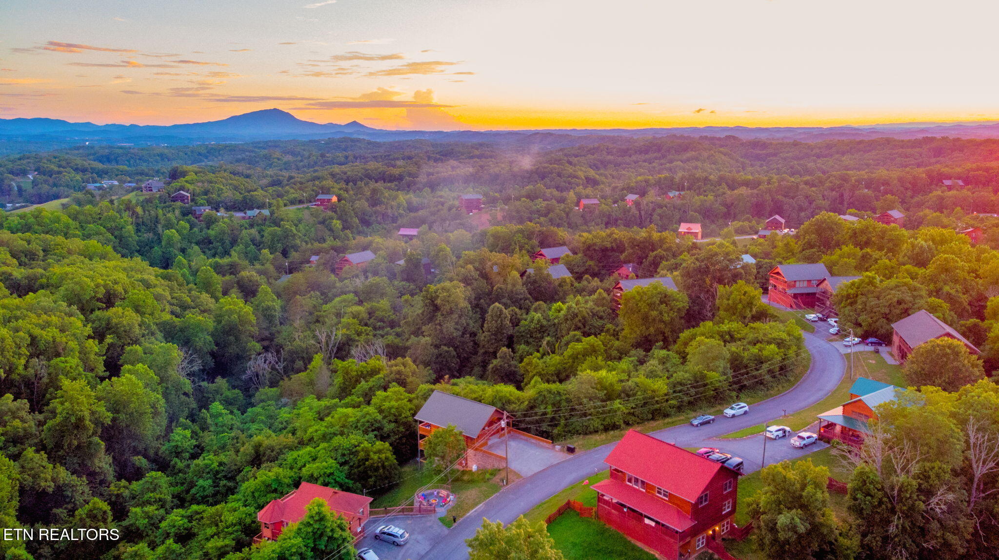2044 Oakmont Drive Sevierville TN 37876