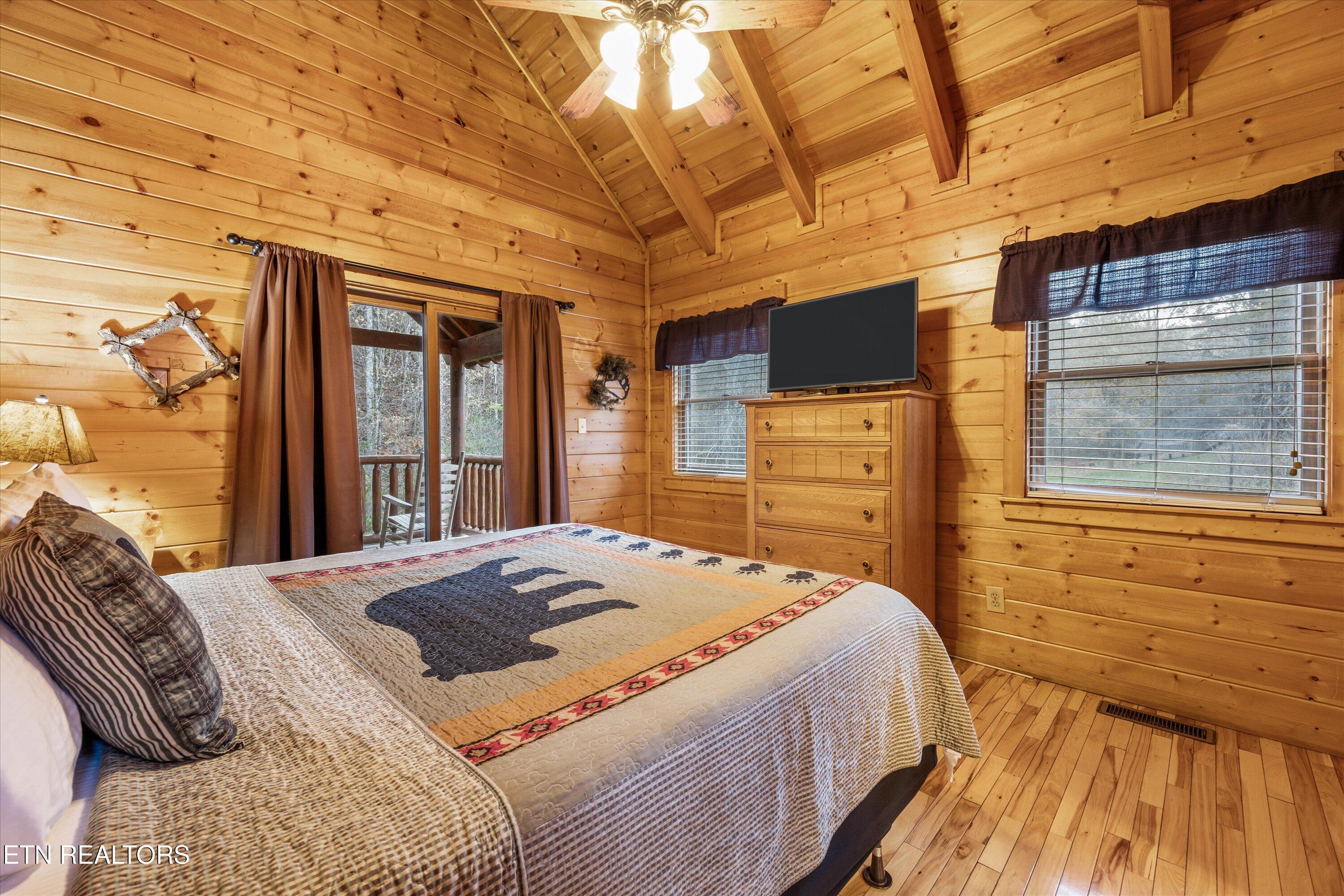 1323 Zachary Thomas Lane Sevierville TN 37876