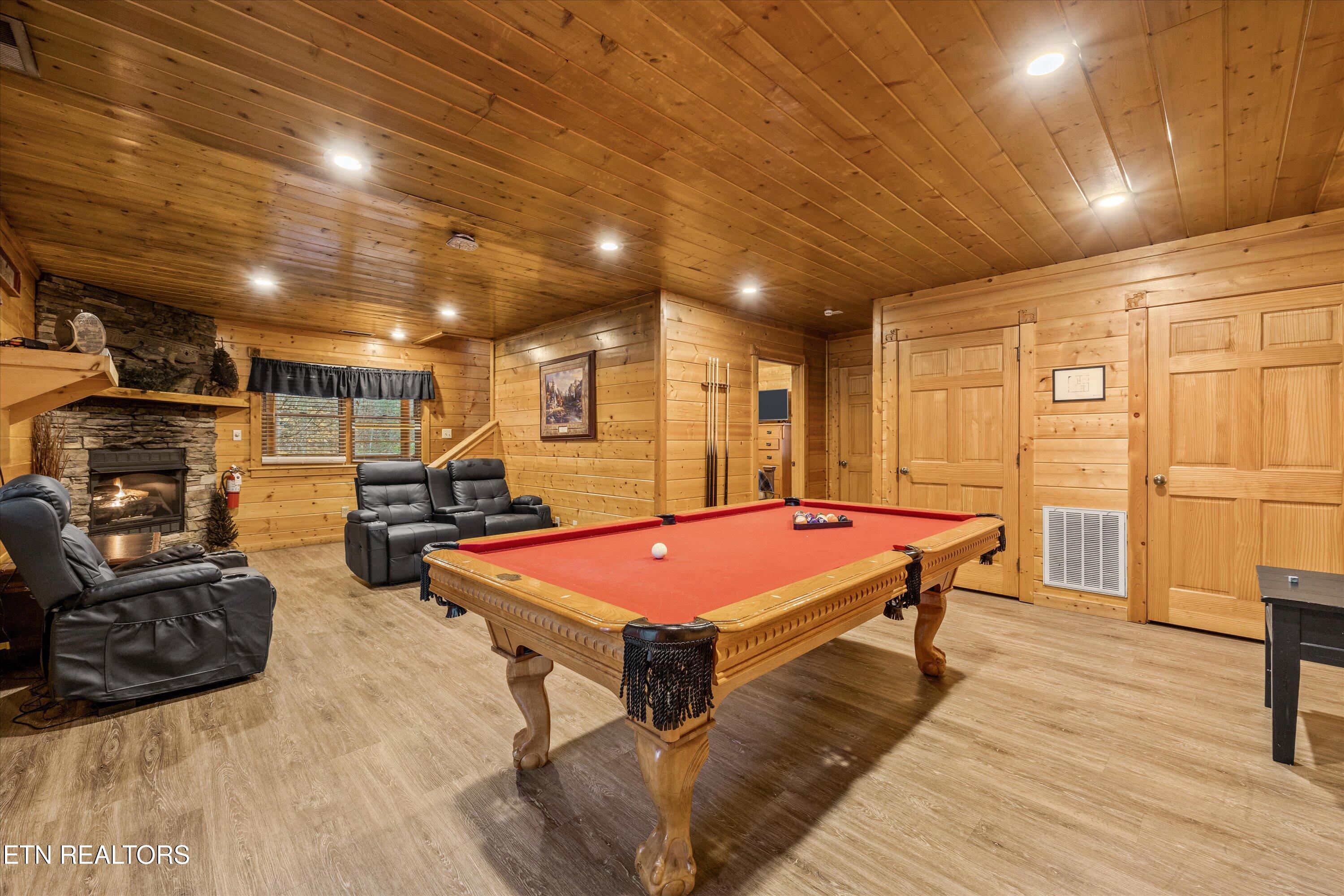 1323 Zachary Thomas Lane Sevierville TN 37876