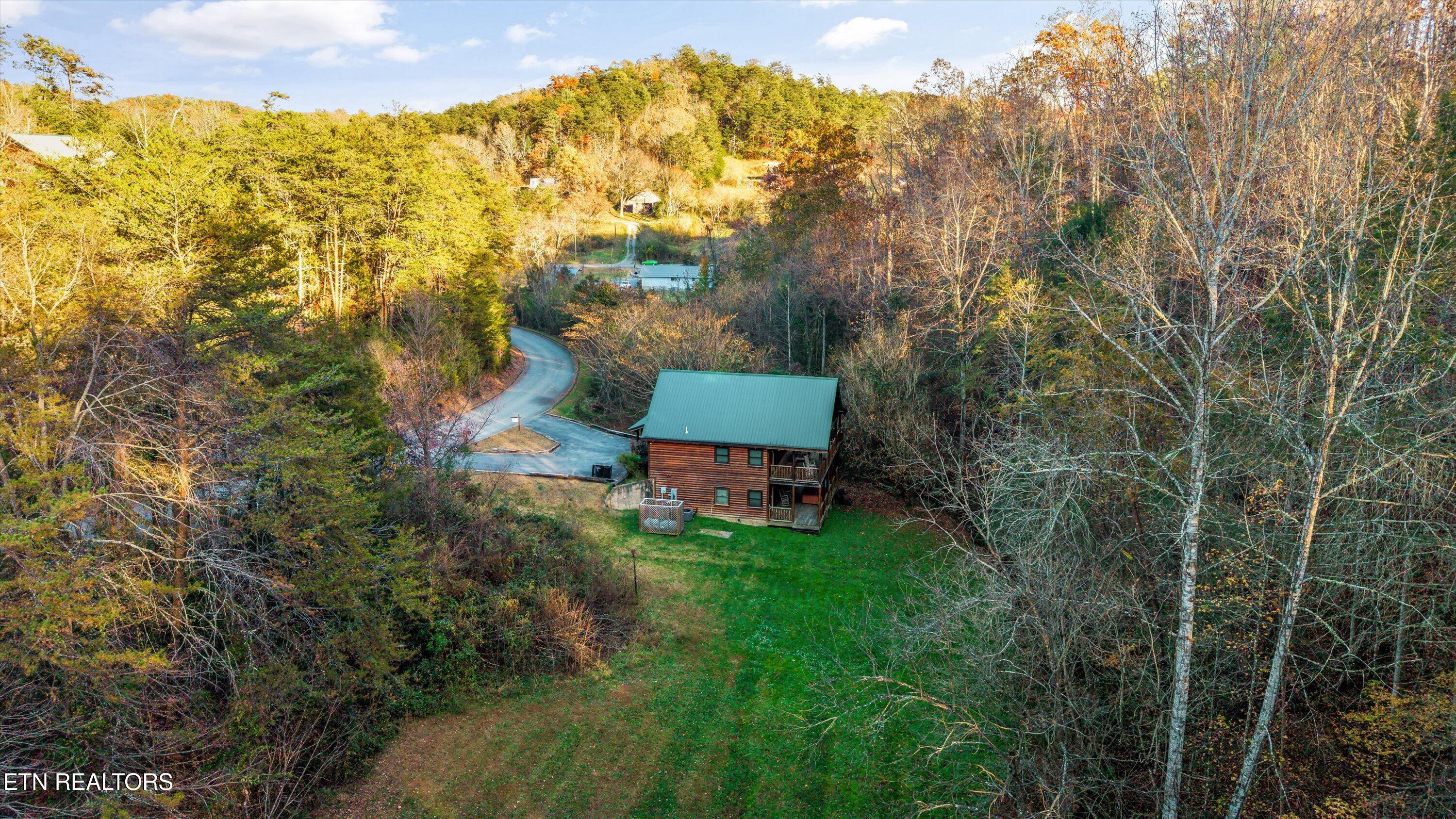 1323 Zachary Thomas Lane Sevierville TN 37876