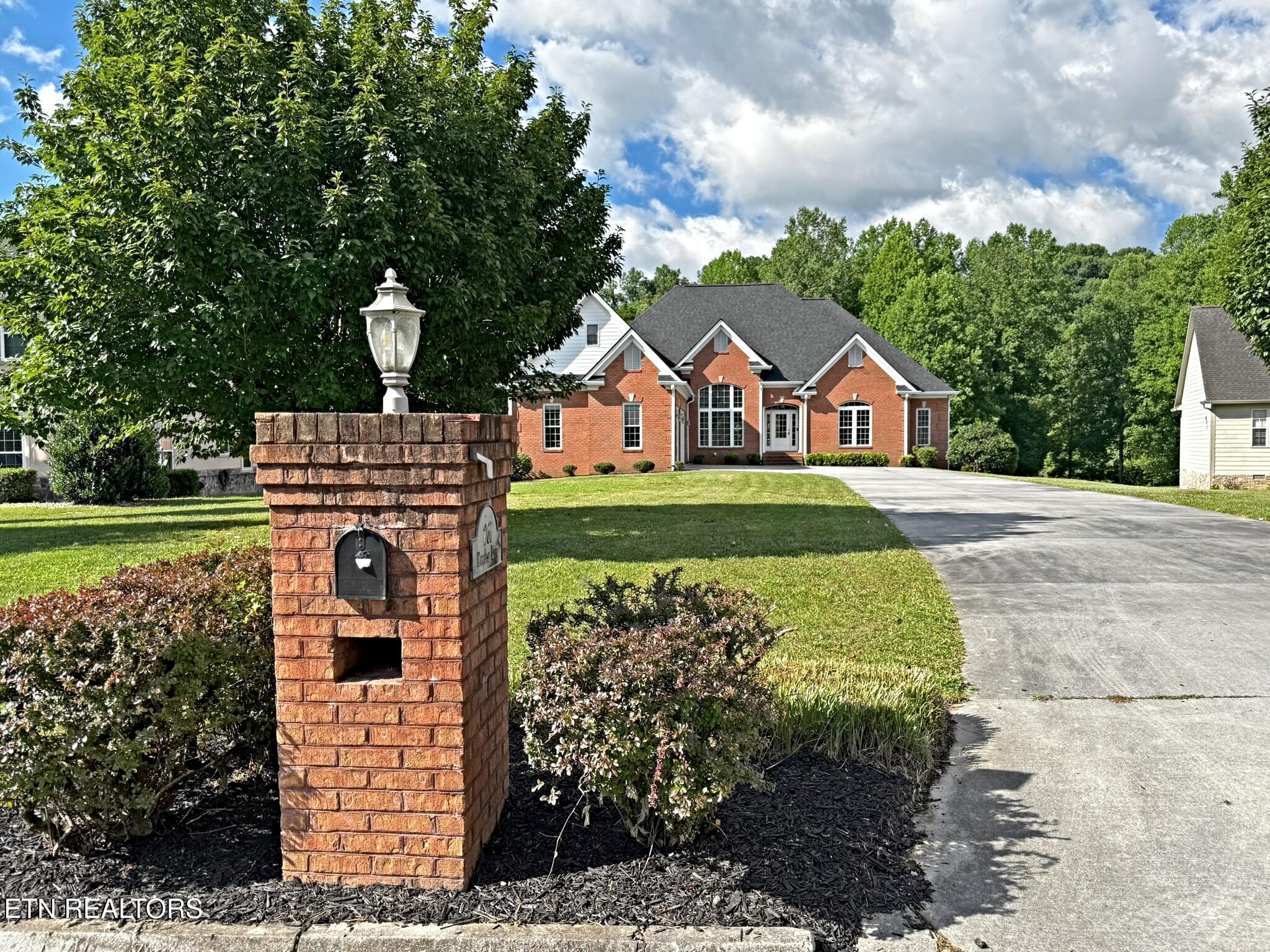 Jacksboro TN, 267 Paradise Lane