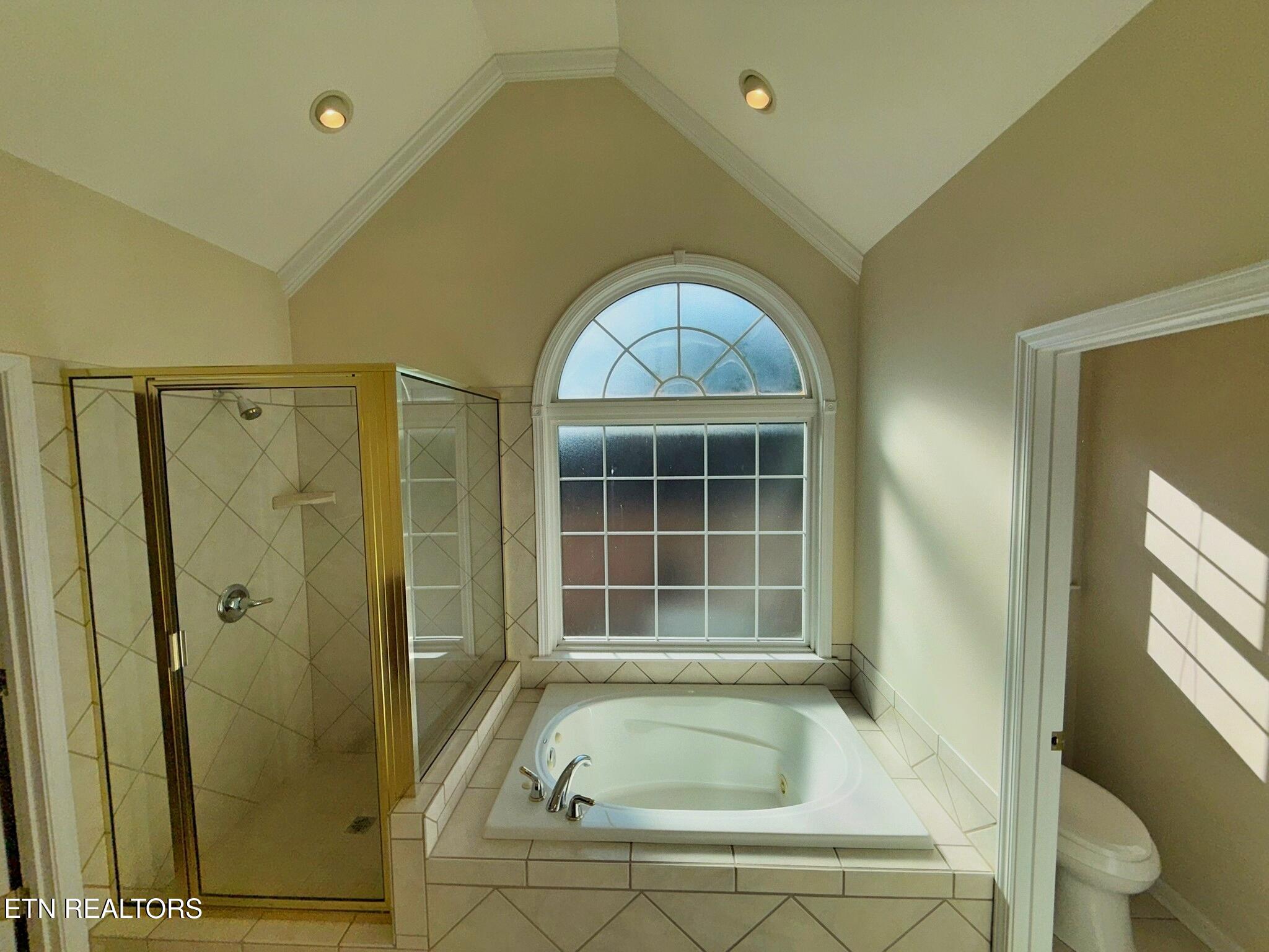 267 Paradise Lane Jacksboro TN 37757