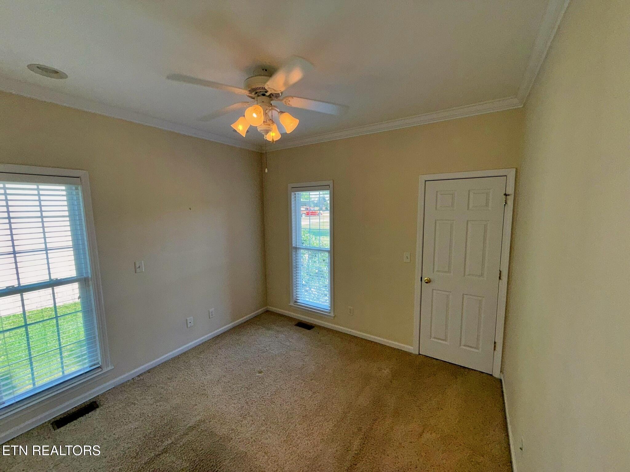 267 Paradise Lane Jacksboro TN 37757