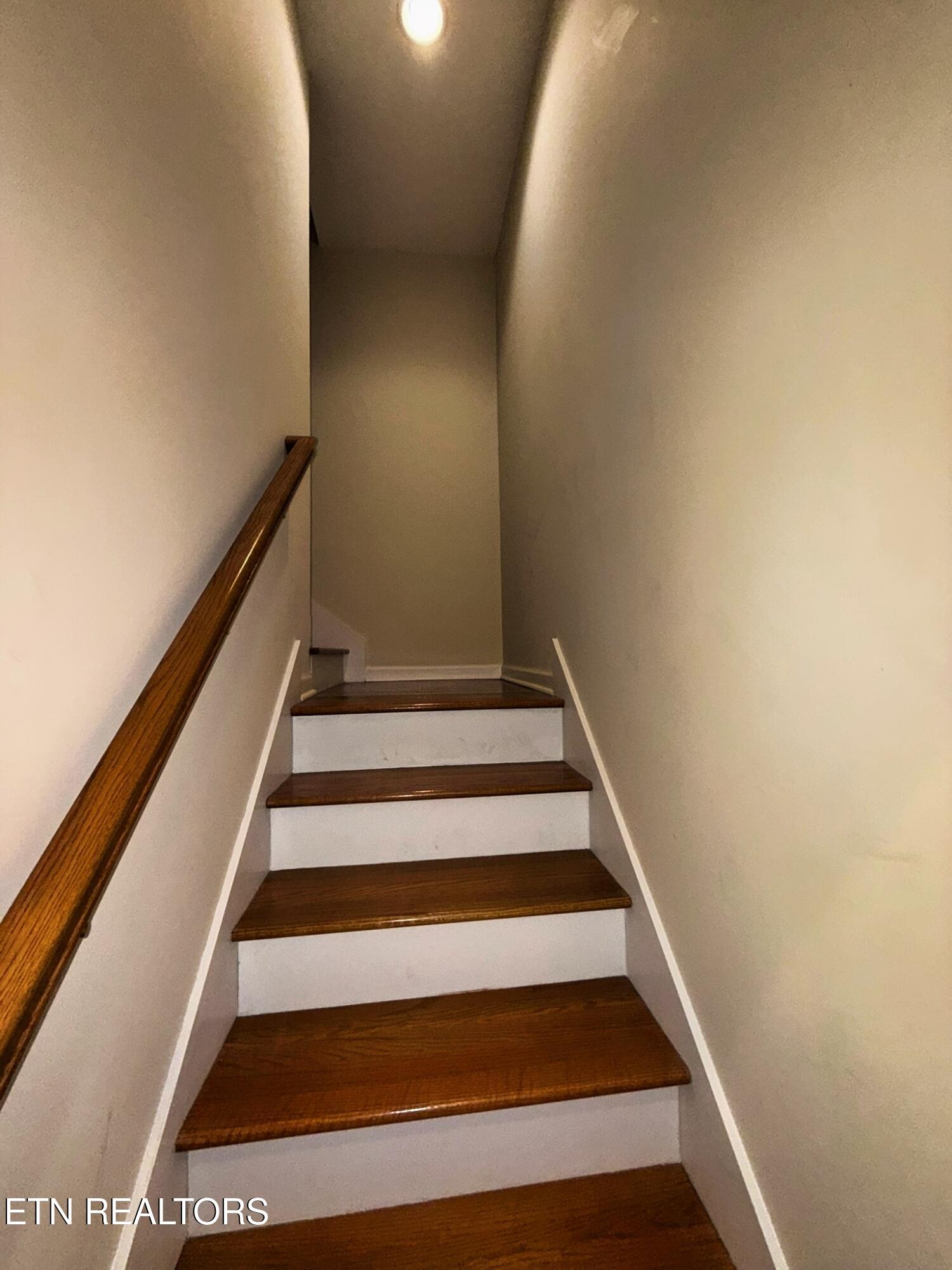 267 Paradise Lane Jacksboro TN 37757