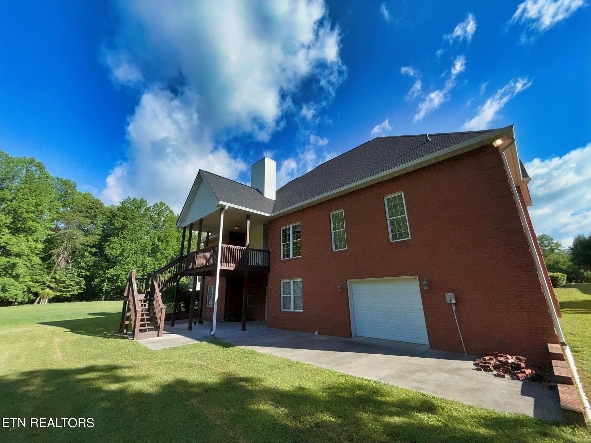 267 Paradise Lane Jacksboro TN 37757