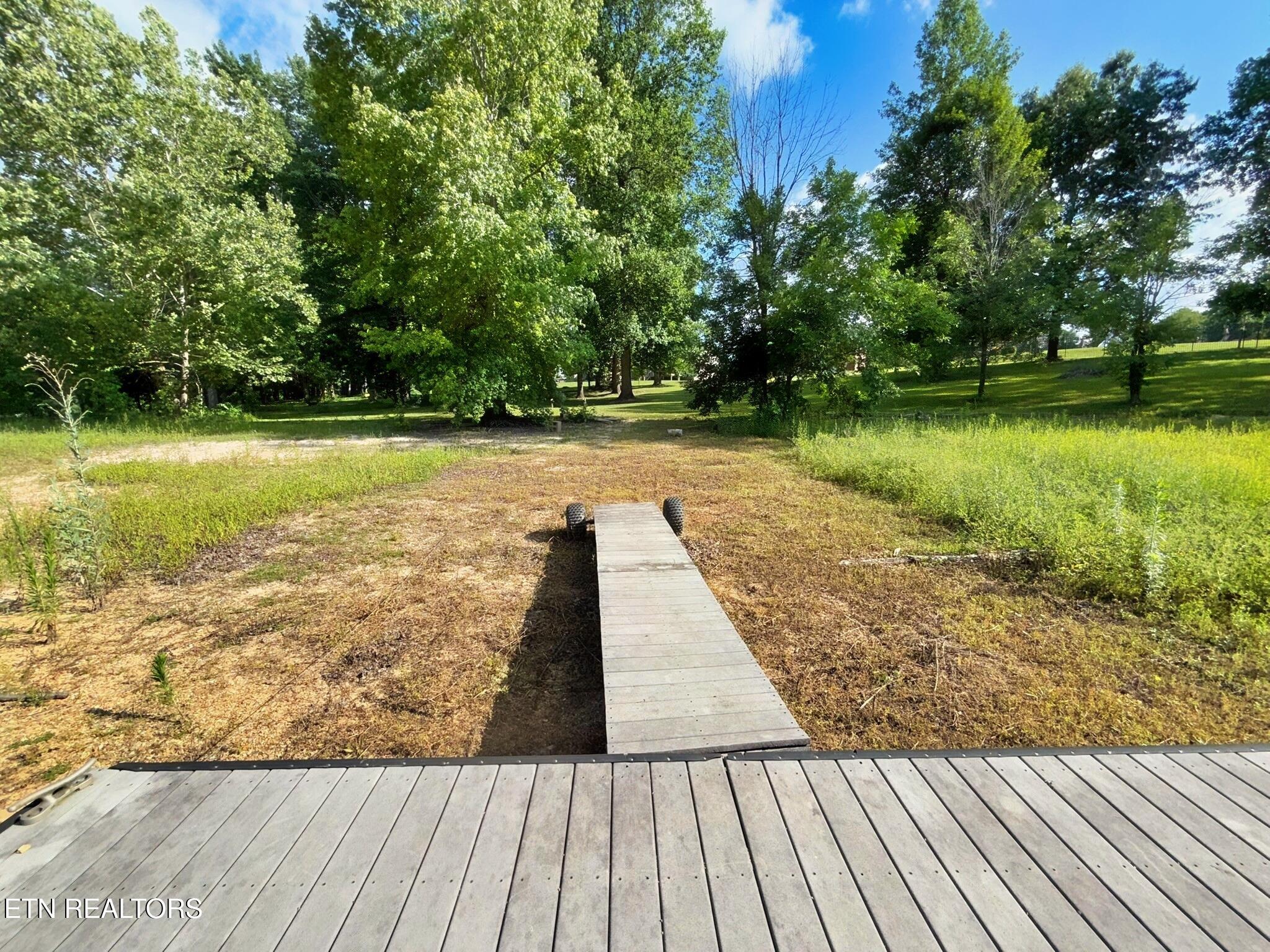 267 Paradise Lane Jacksboro TN 37757