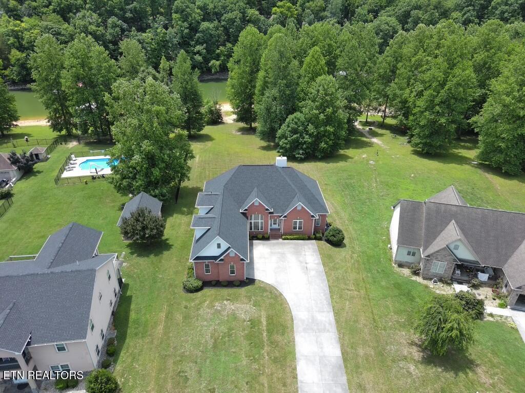 267 Paradise Lane Jacksboro TN 37757