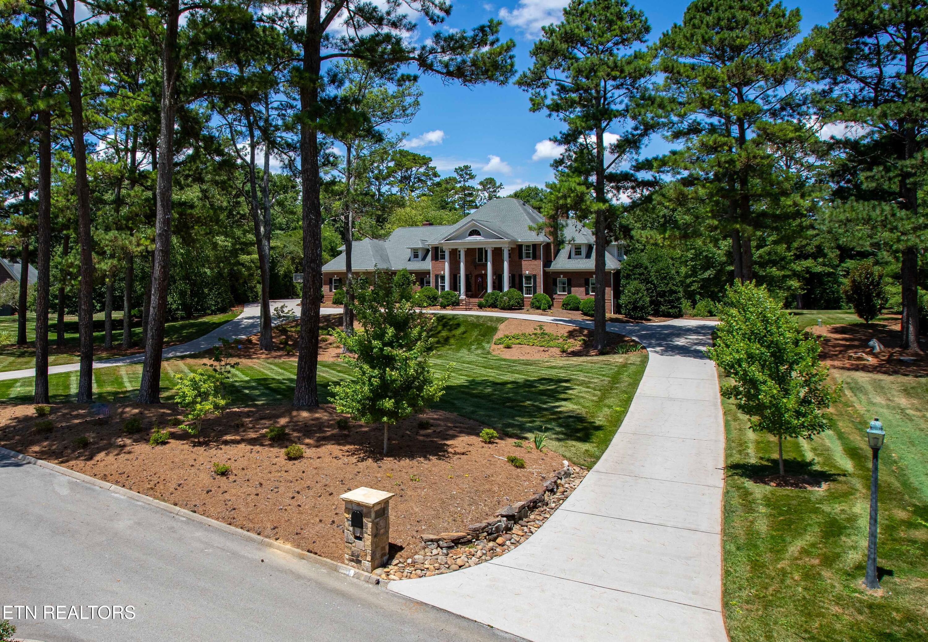 5316 Bent River Boulevard Knoxville TN 37919