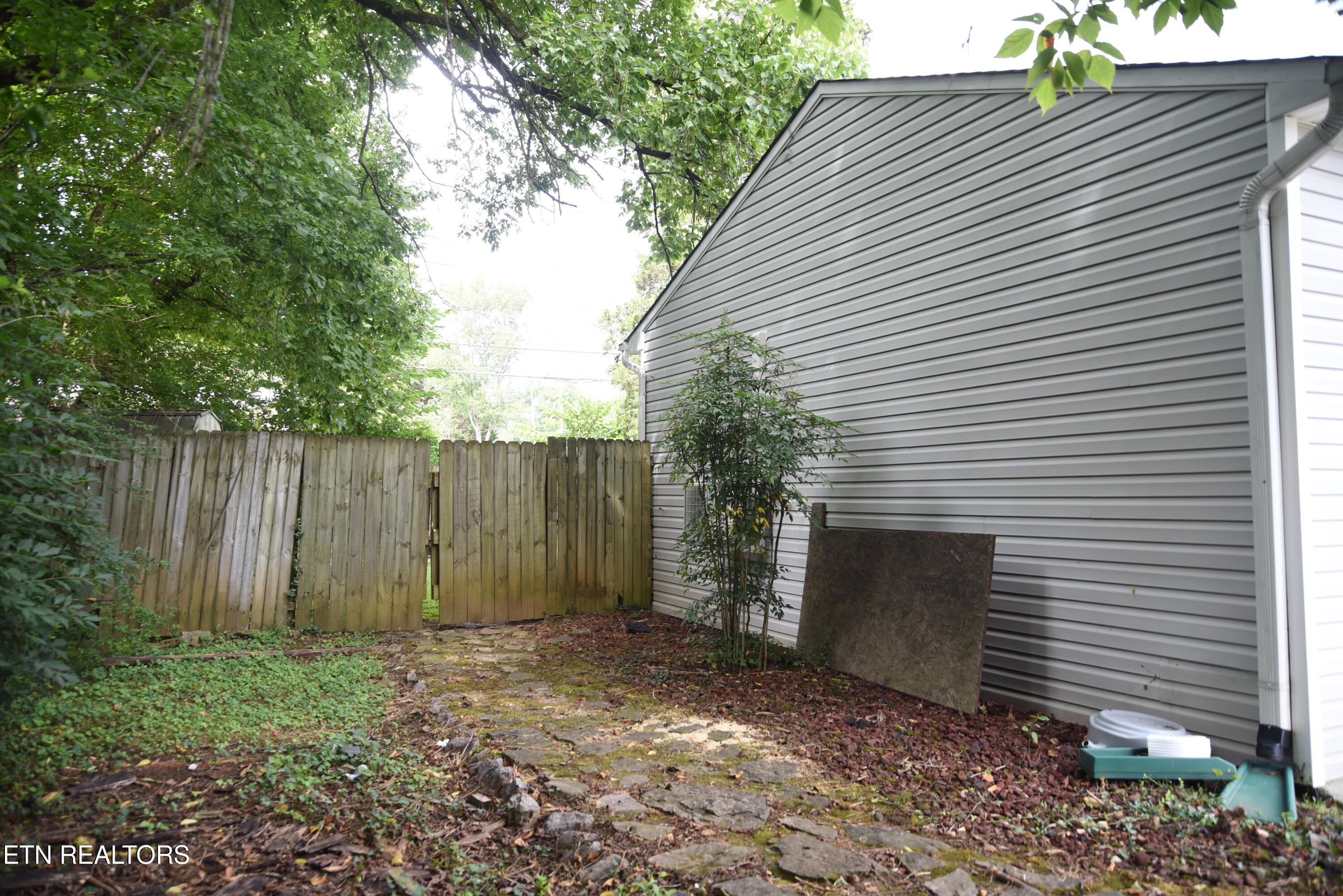 800 E Inskip Drive Knoxville TN 37912