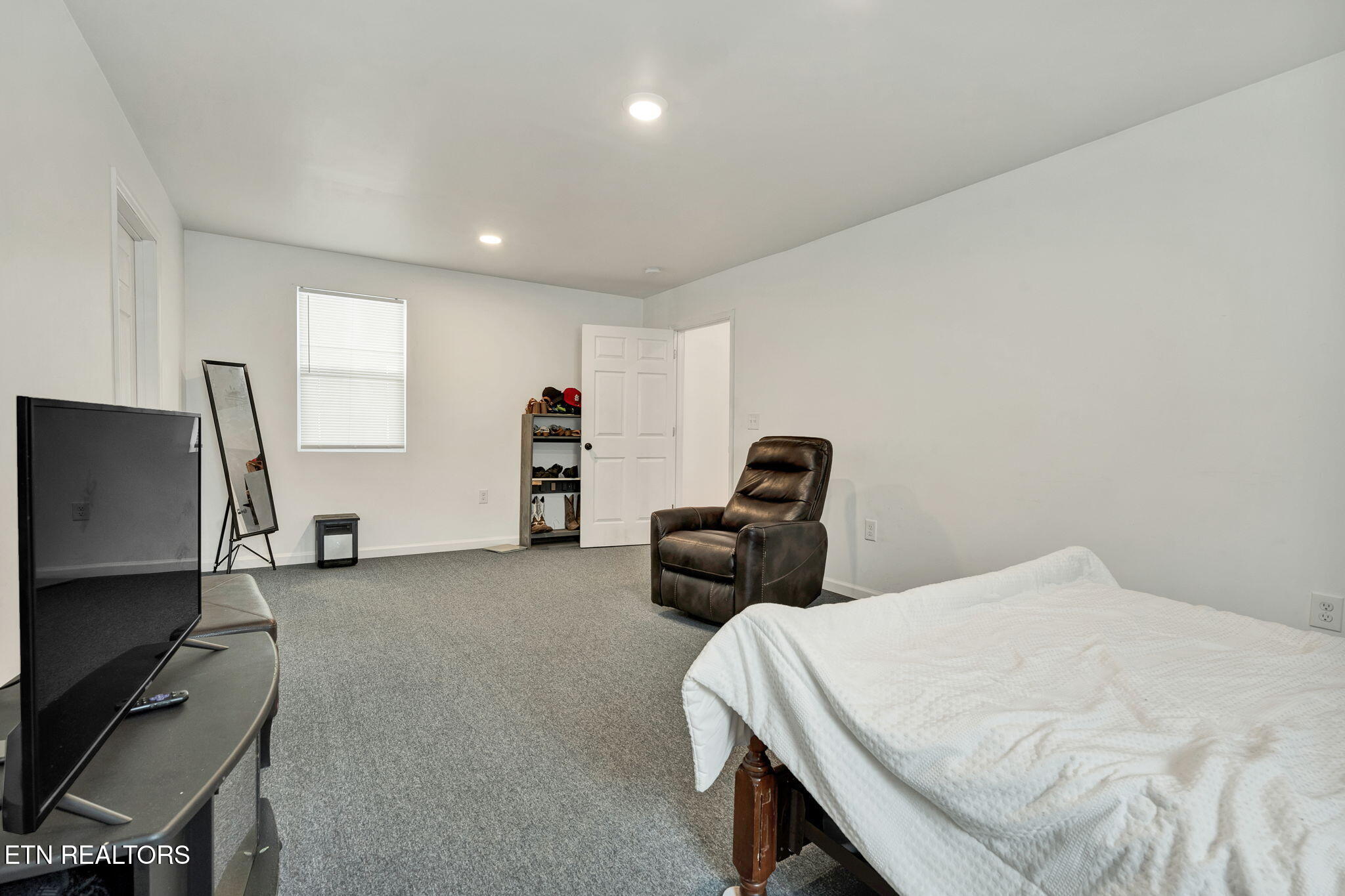 200 Queens Lane Decatur TN 37322