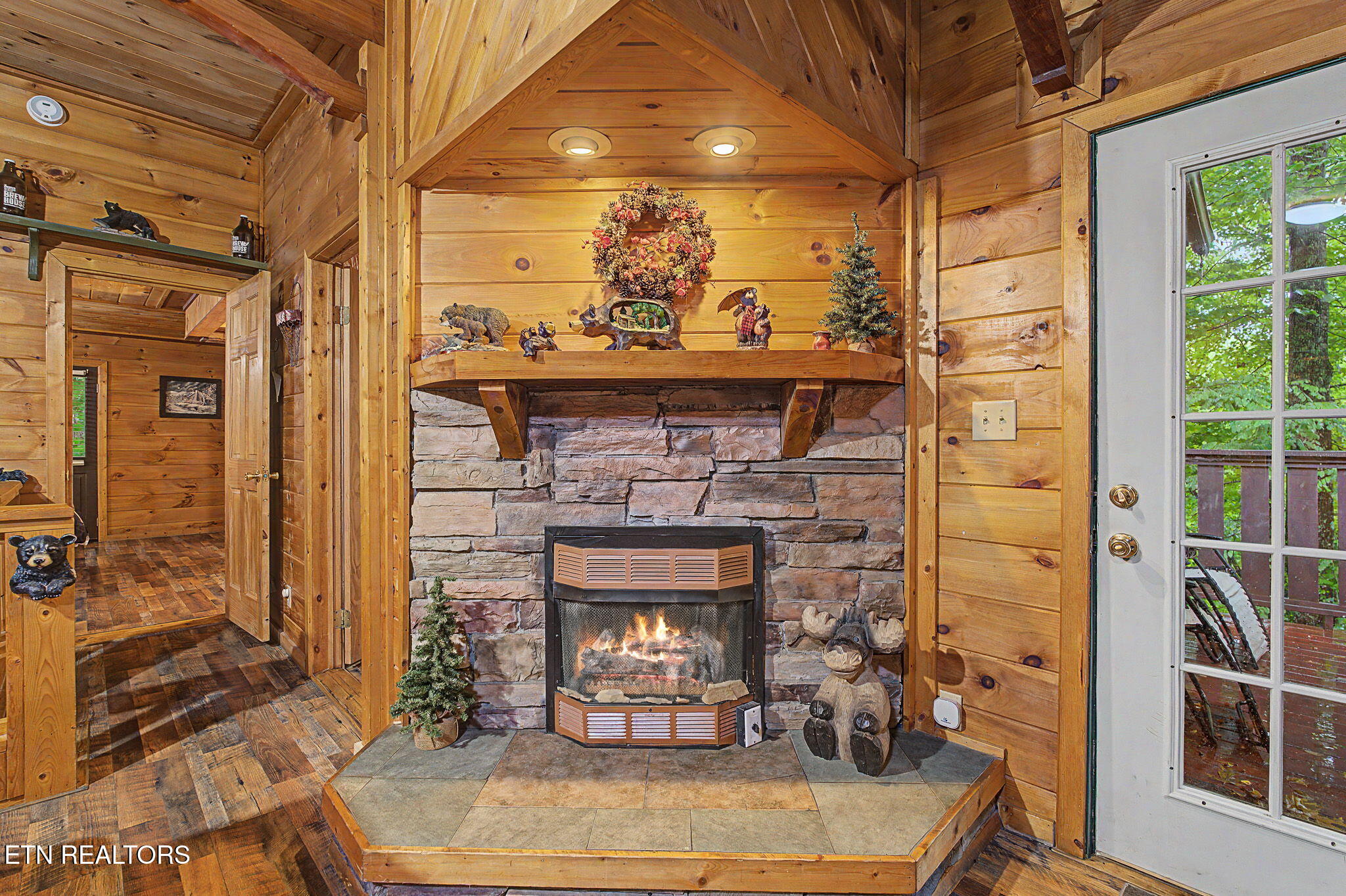 1128 Ridgefield Drive Sevierville TN 37876