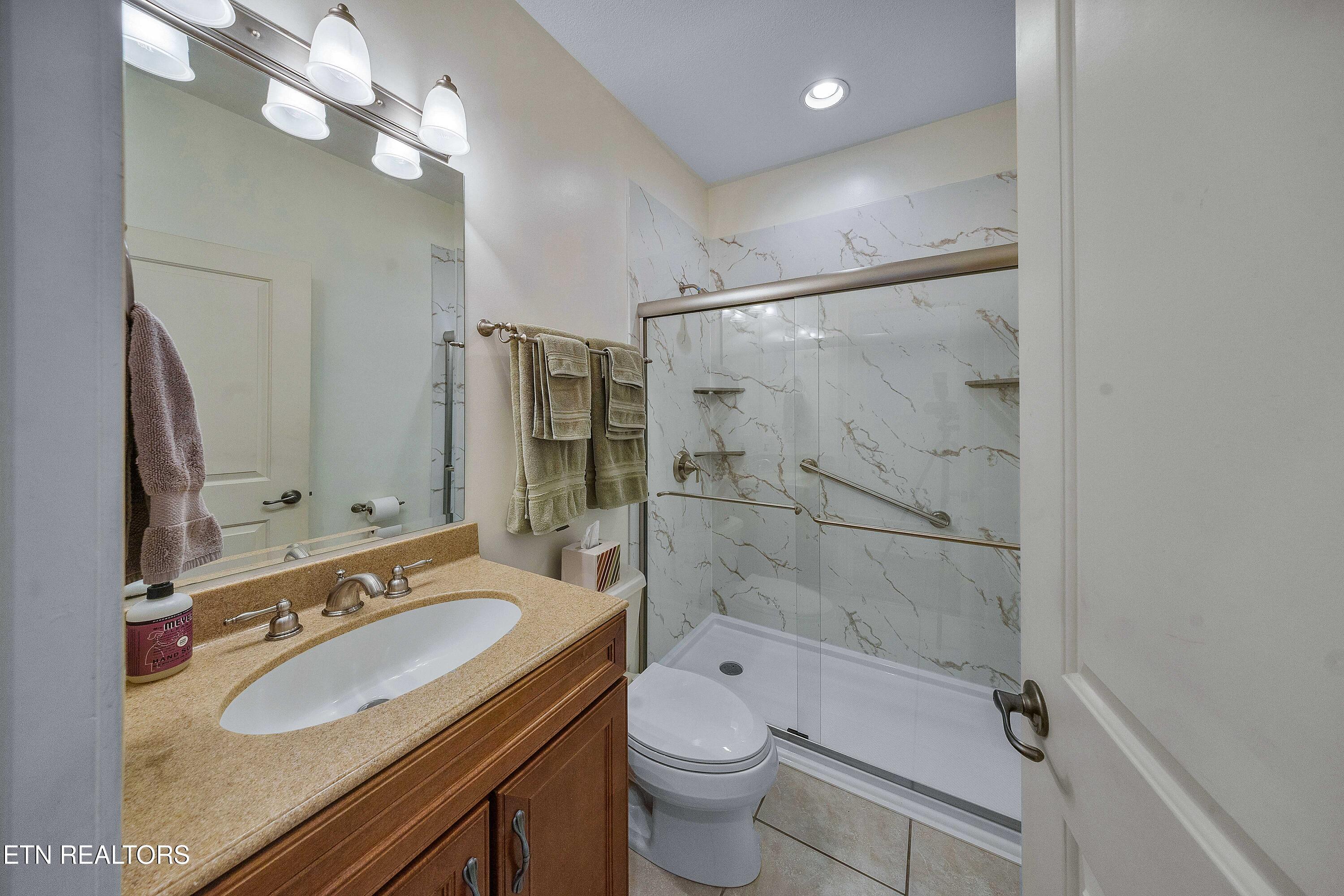 201 Tecumseh Way Loudon TN 37774