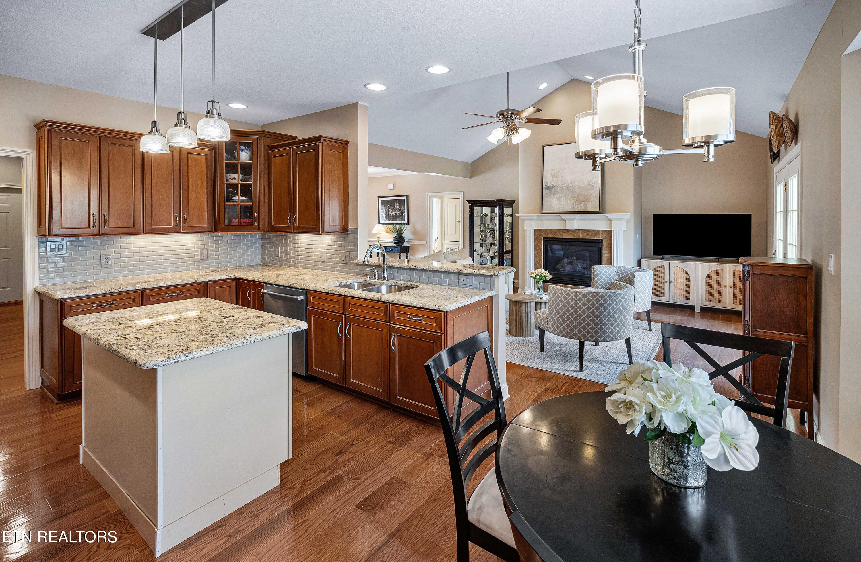201 Tecumseh Way Loudon TN 37774