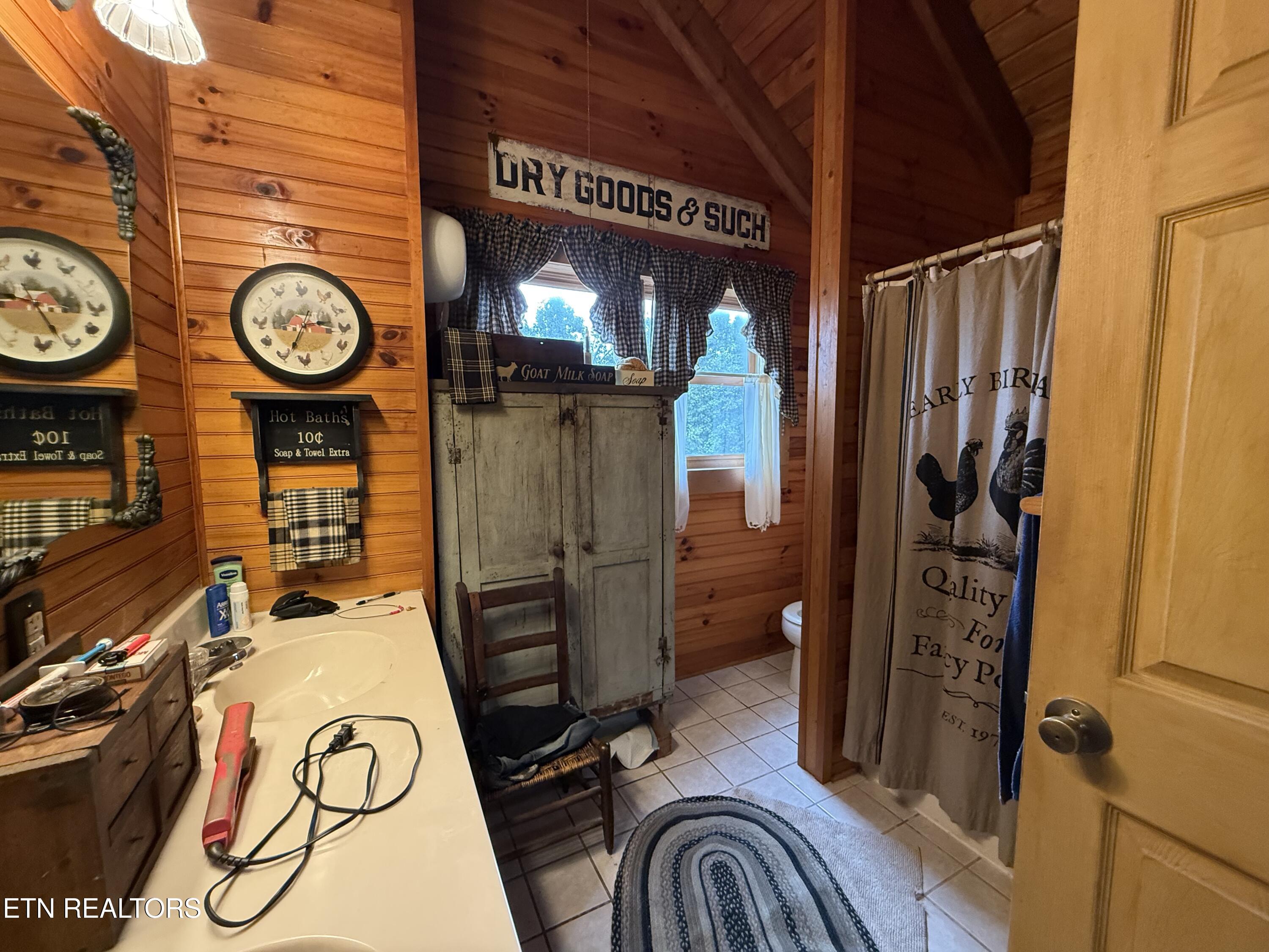 507 Peacock Way Parrottsville TN 37843