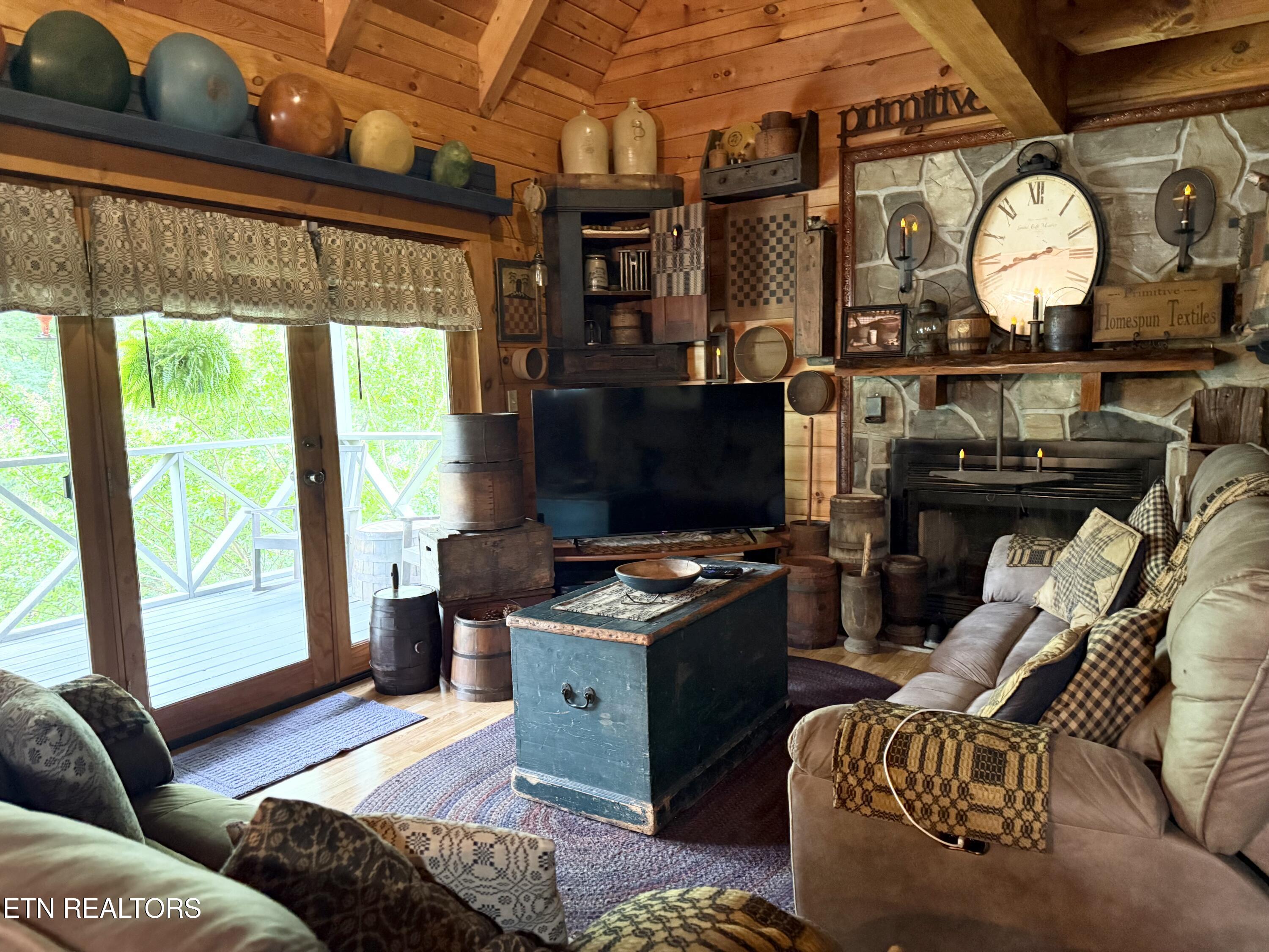 507 Peacock Way Parrottsville TN 37843