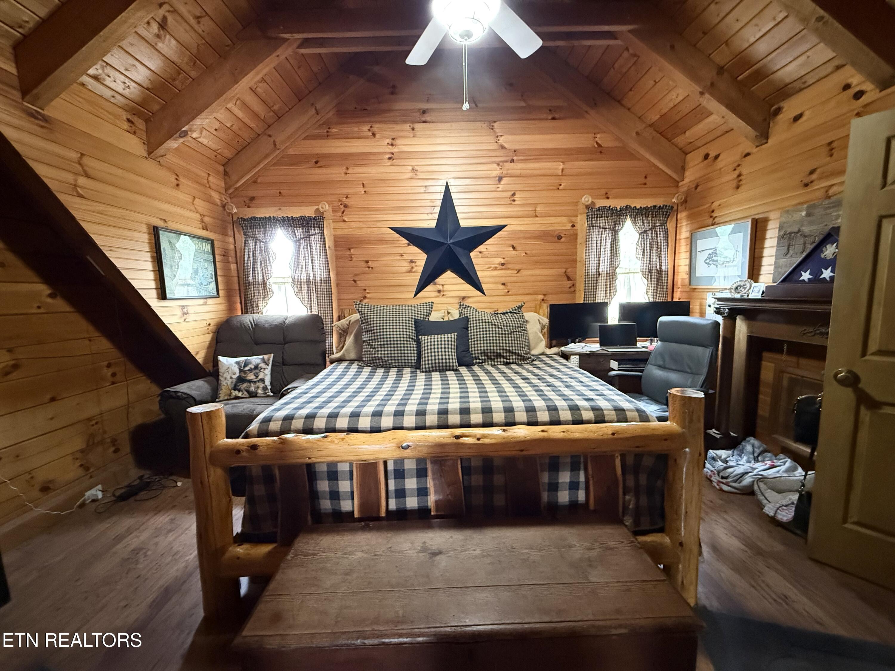 507 Peacock Way Parrottsville TN 37843