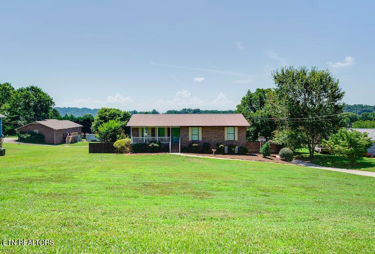 1807 Oakmont Circle Louisville TN 37777