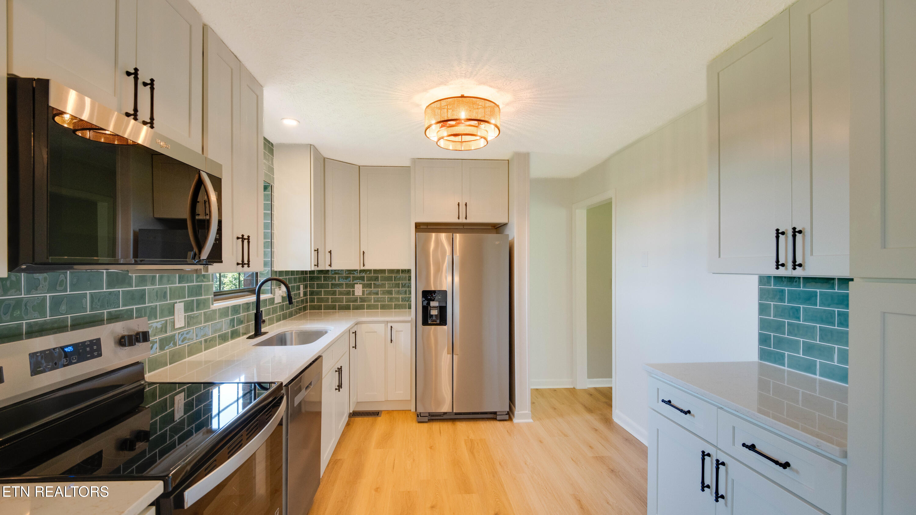 1807 Oakmont Circle Louisville TN 37777