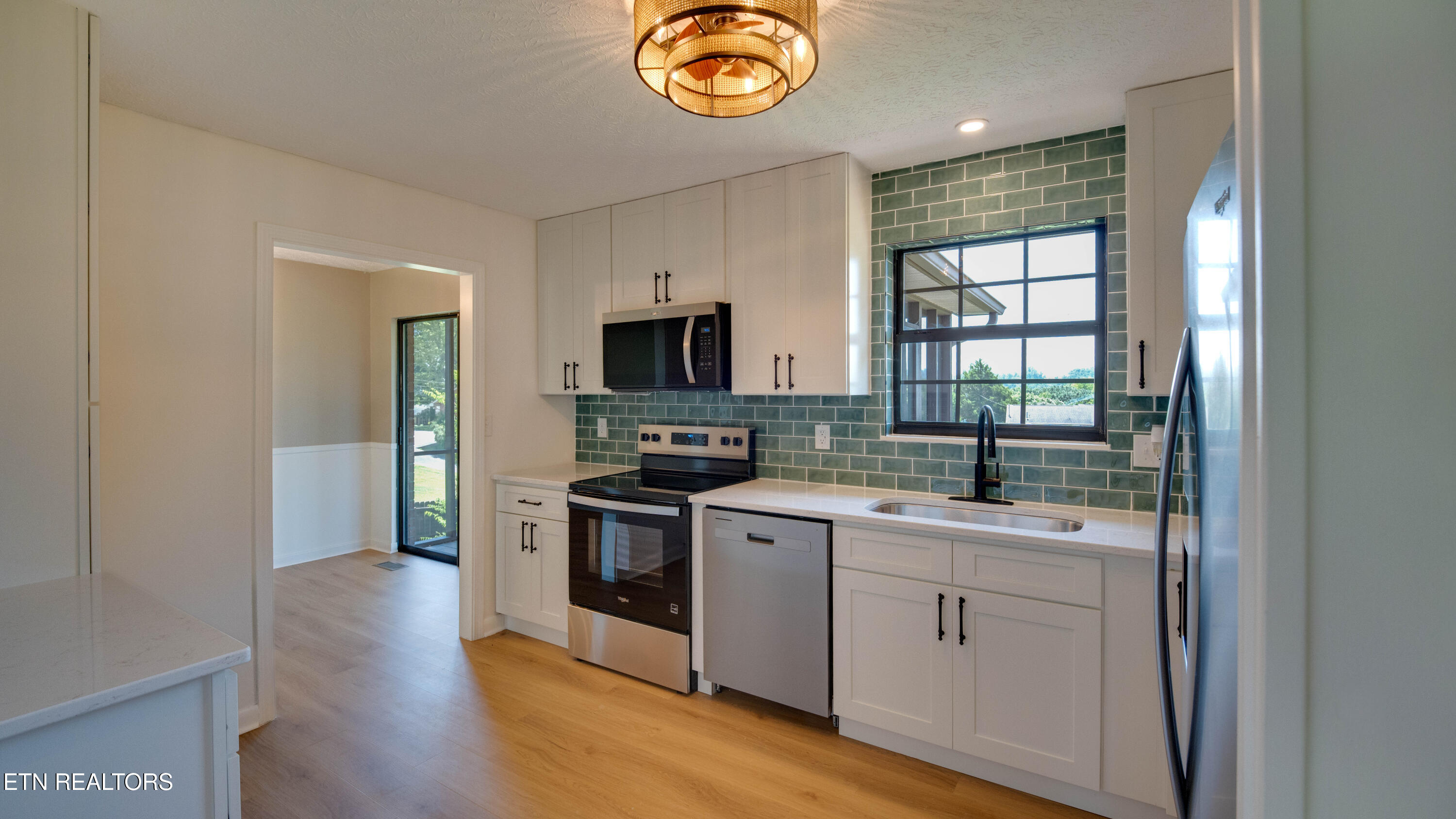 1807 Oakmont Circle Louisville TN 37777