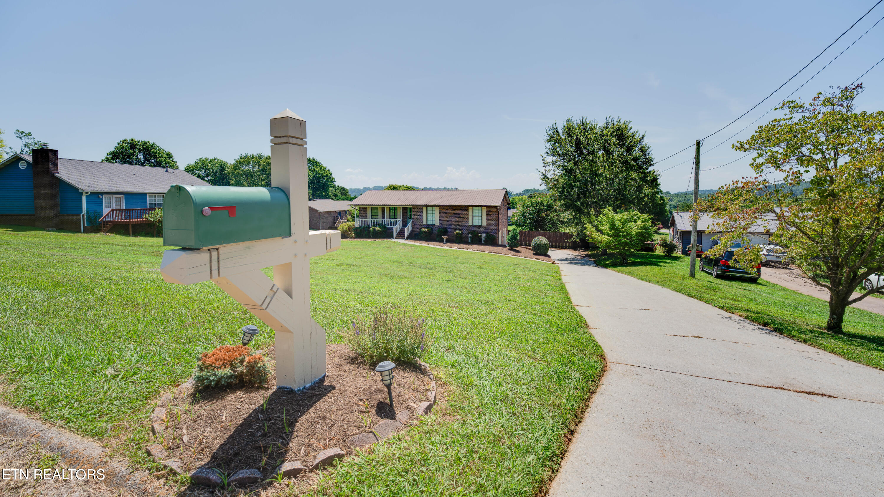 1807 Oakmont Circle Louisville TN 37777