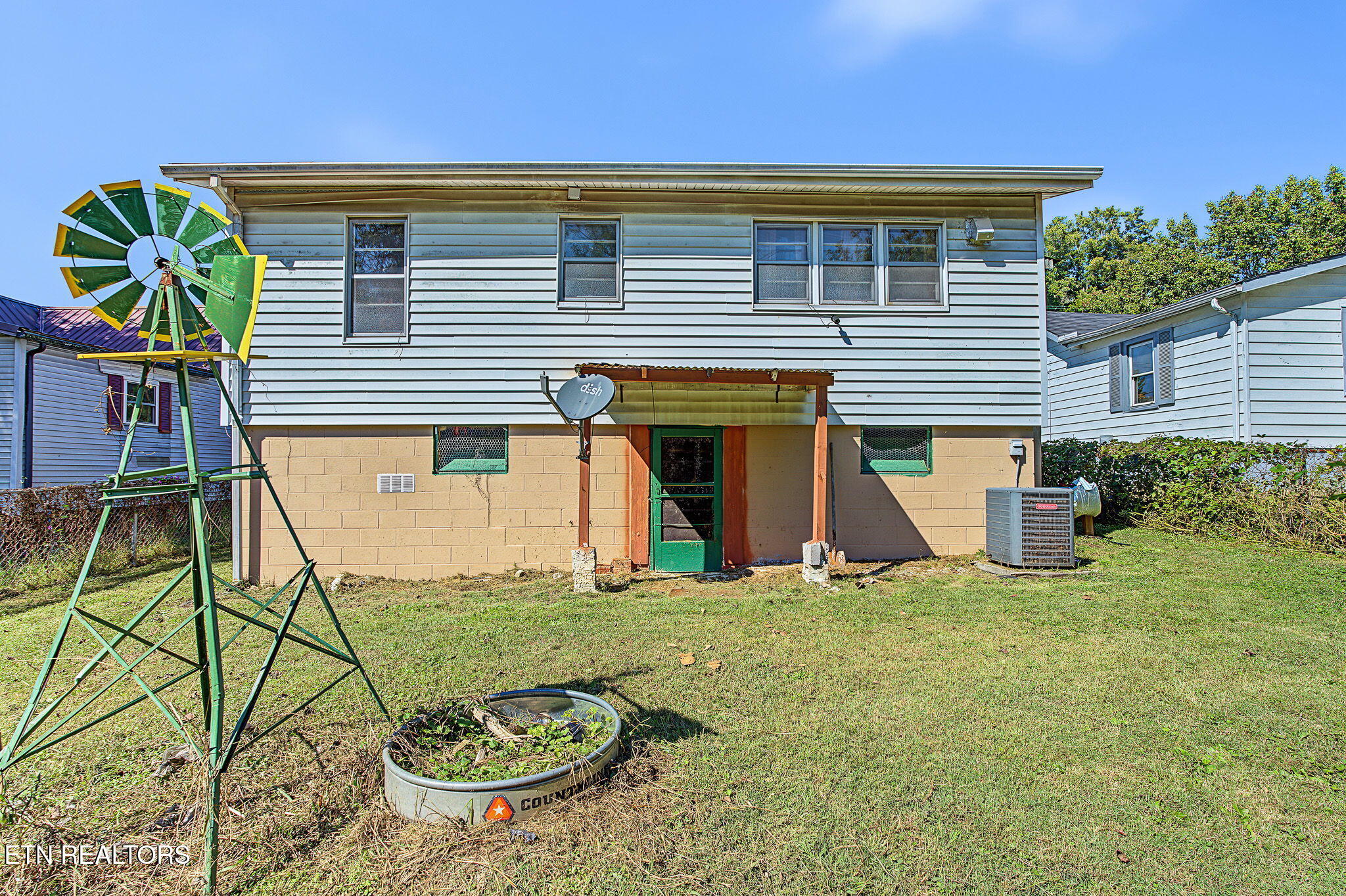 506 E Hemlock Street Lafollette TN 37766