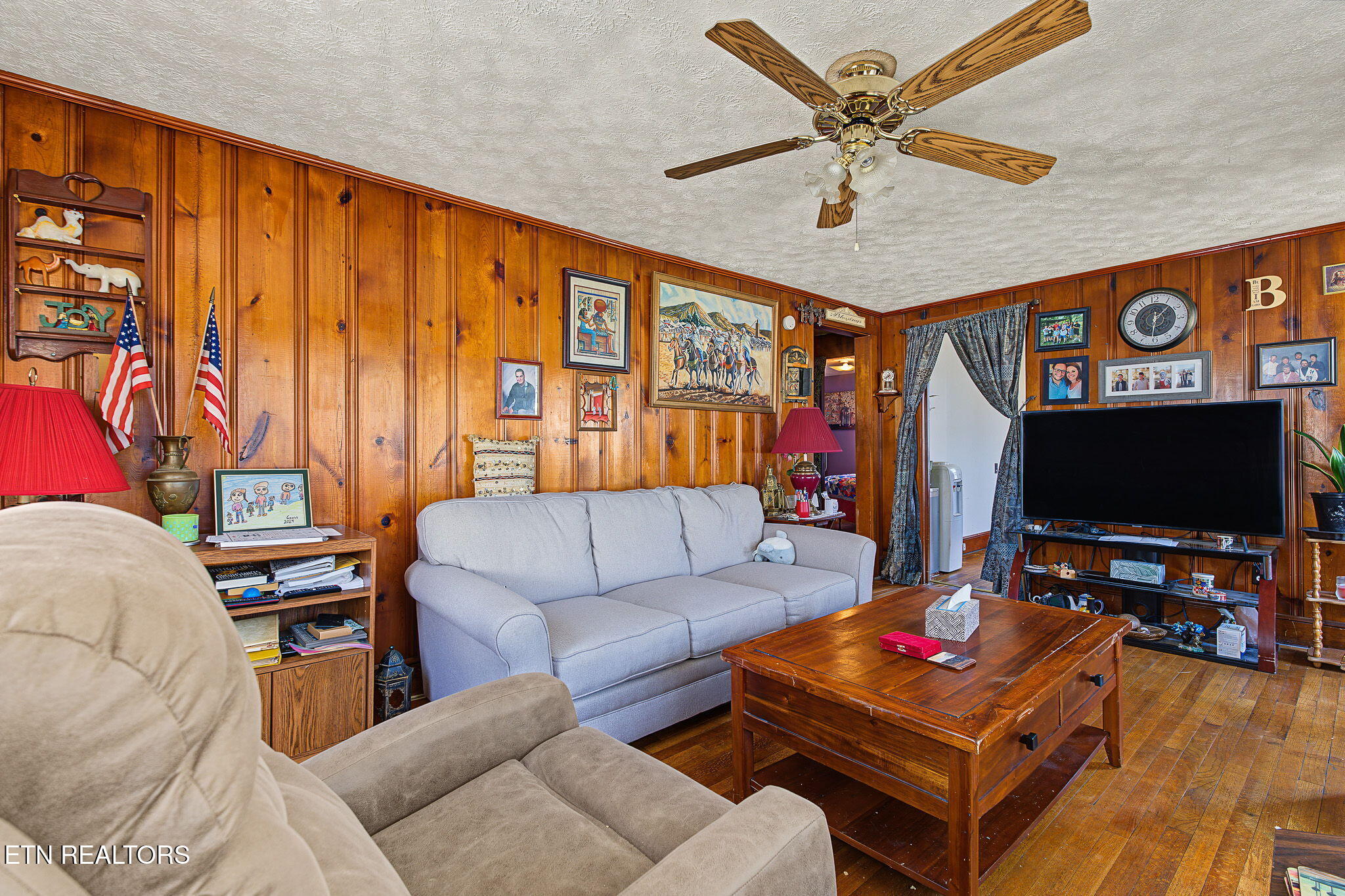 506 E Hemlock Street Lafollette TN 37766