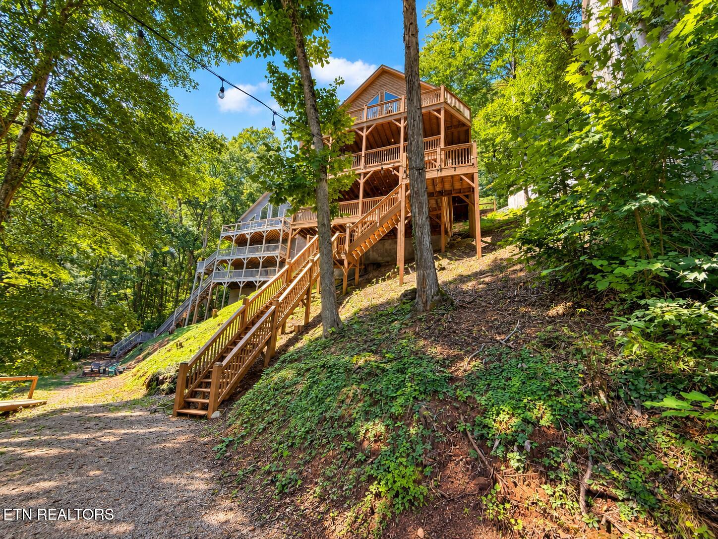129 Bridgeview Lane Lafollette TN 37766