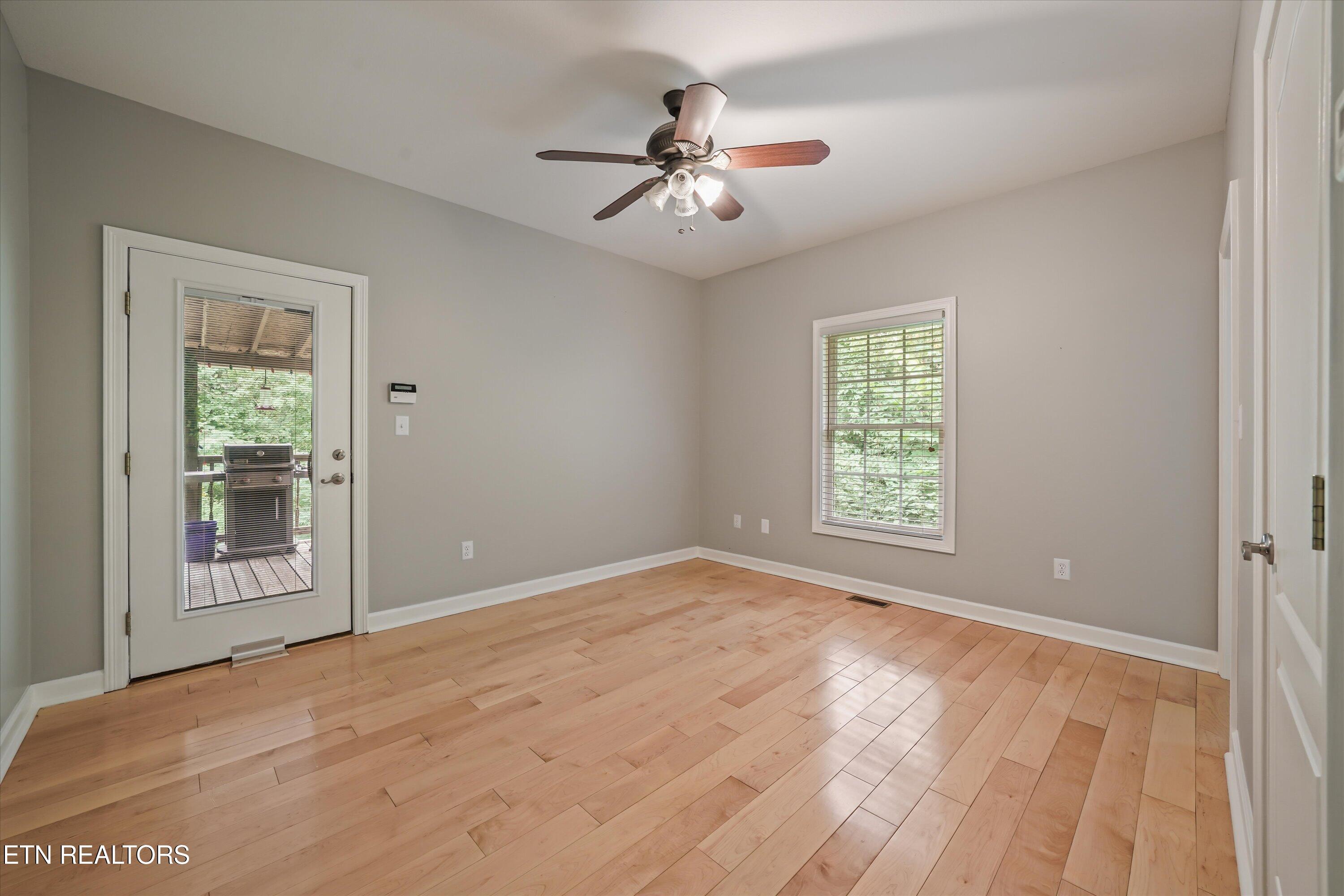 3727 Fox Creek Road Louisville TN 37777