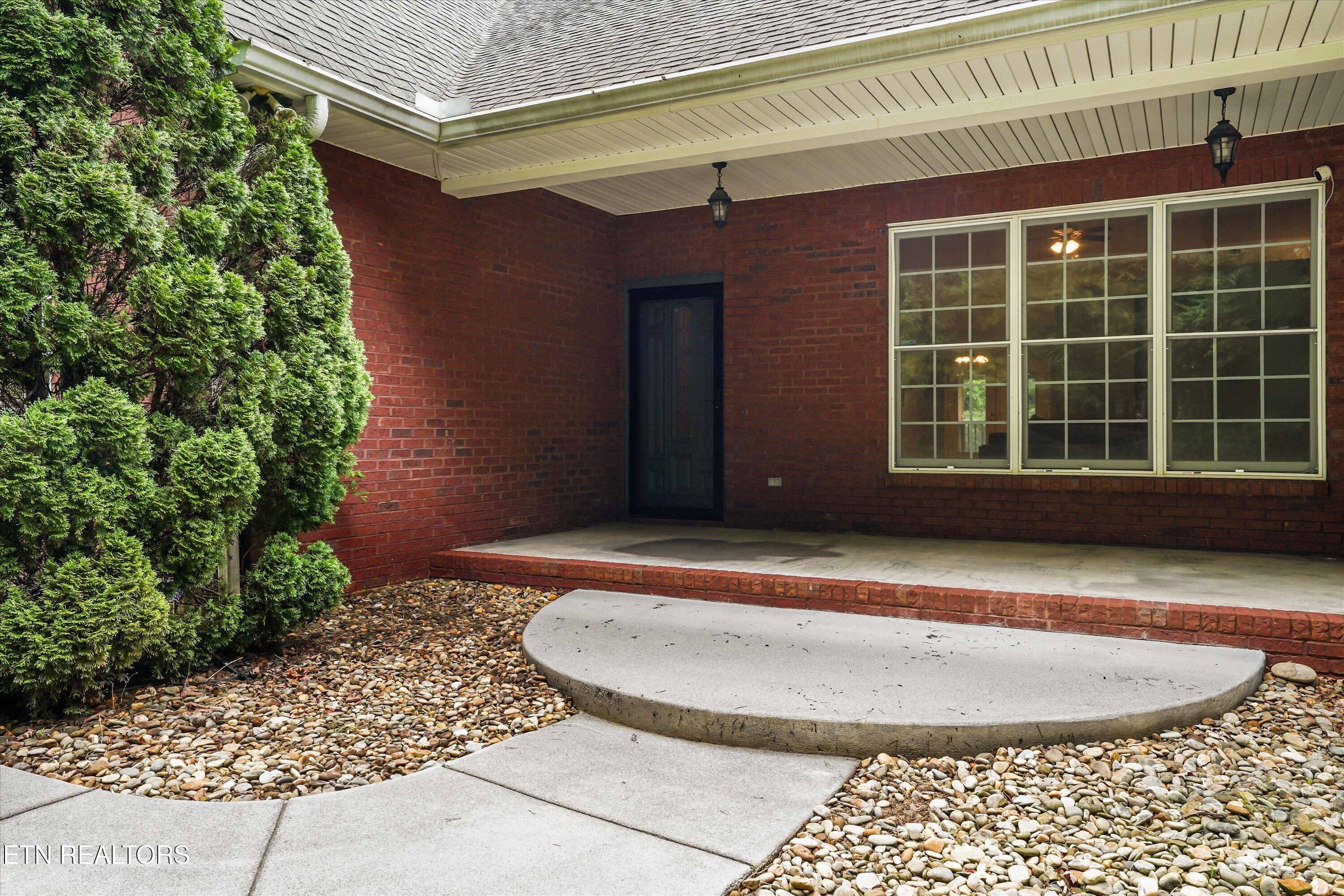 3727 Fox Creek Road Louisville TN 37777